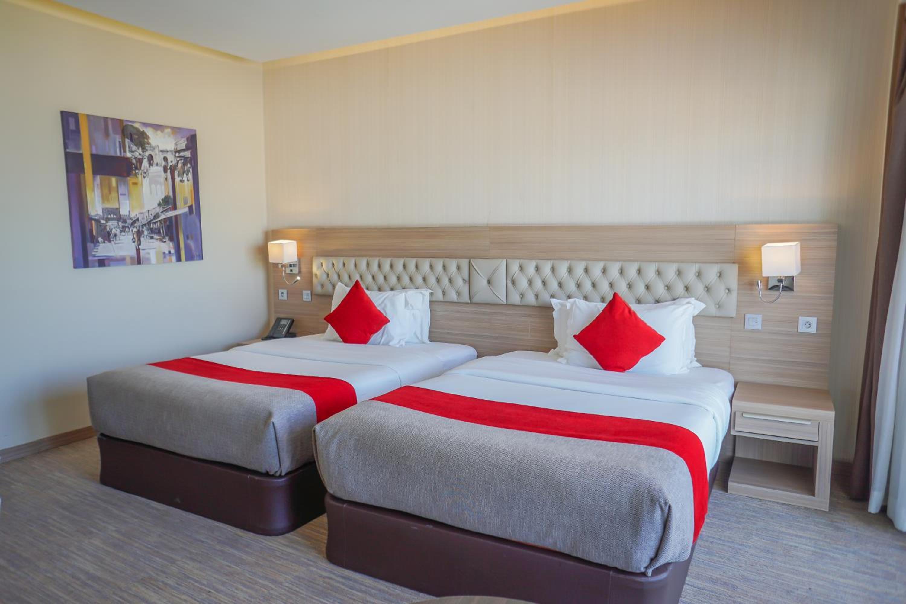 Deluxe Double Room with Two Double Beds photo 3