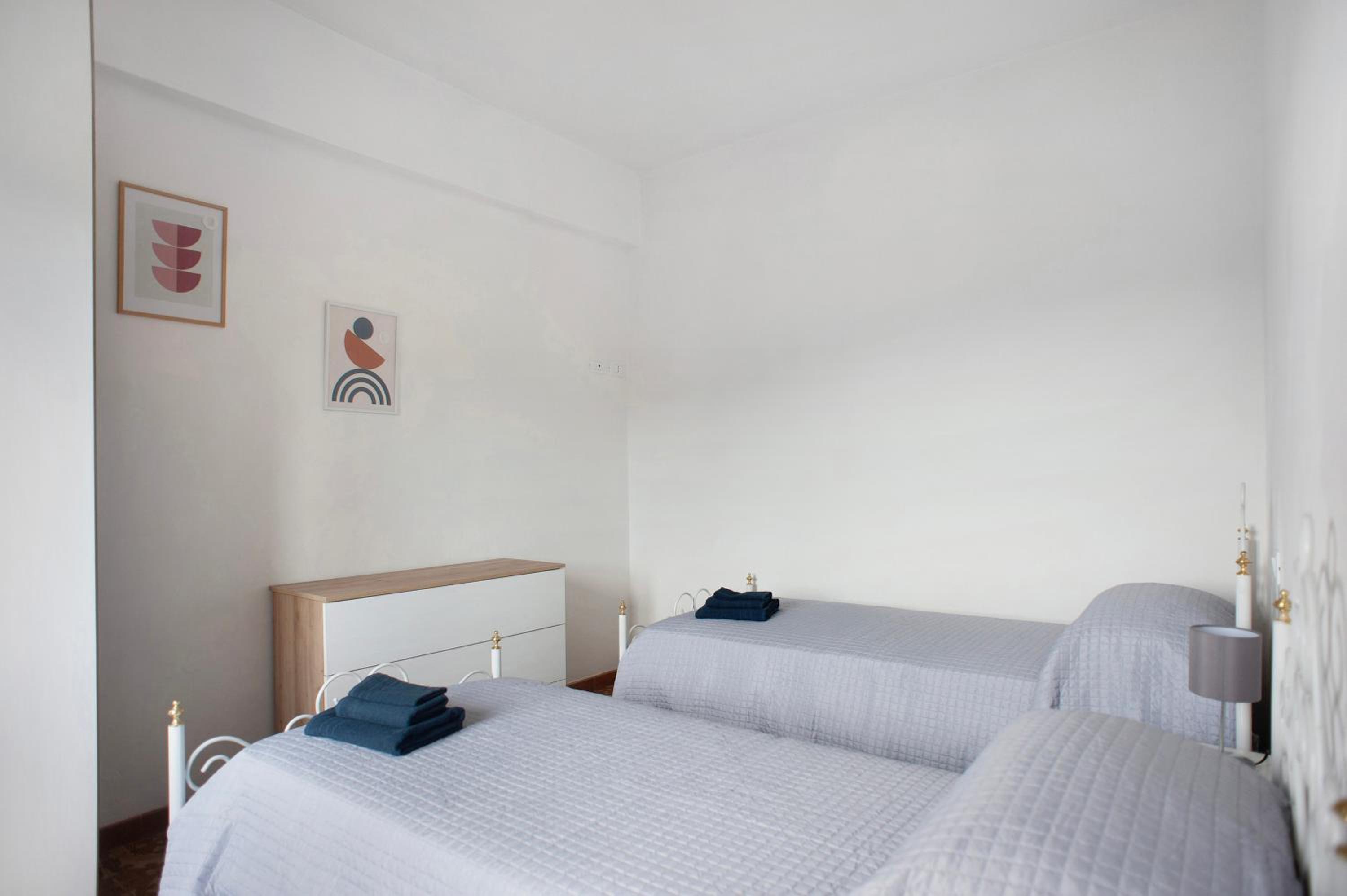 Two-Bedroom House photo 3