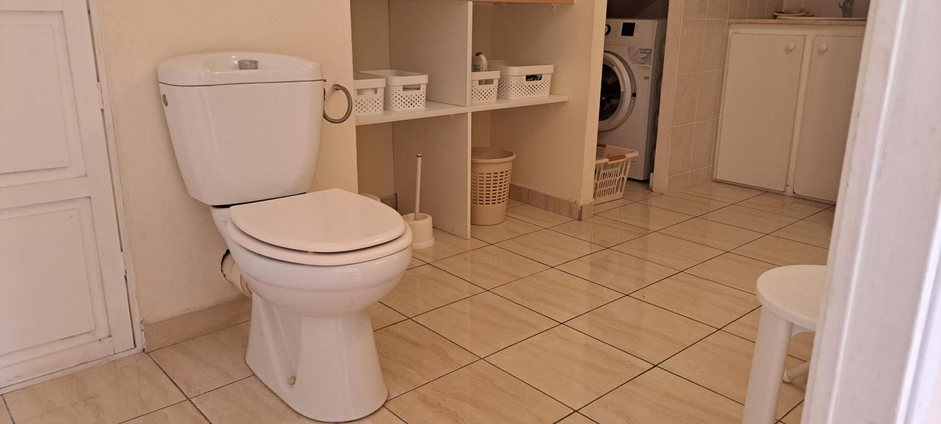 One-Bedroom Apartment - Photo 18