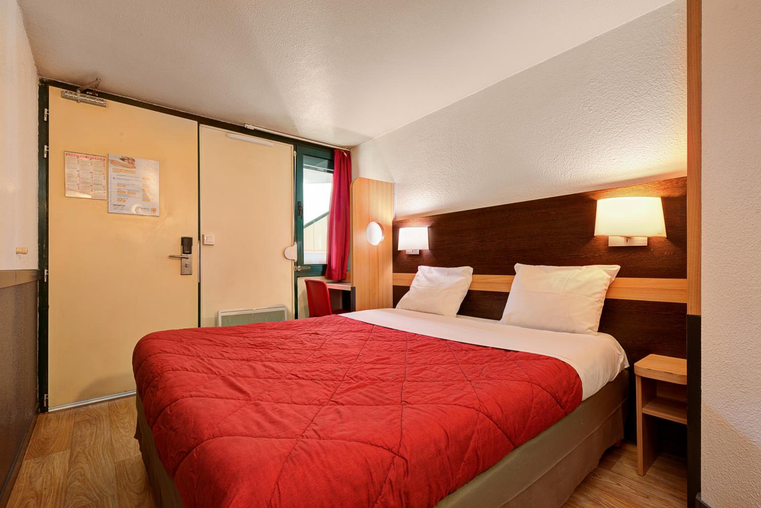 Double Room - Photo 3
