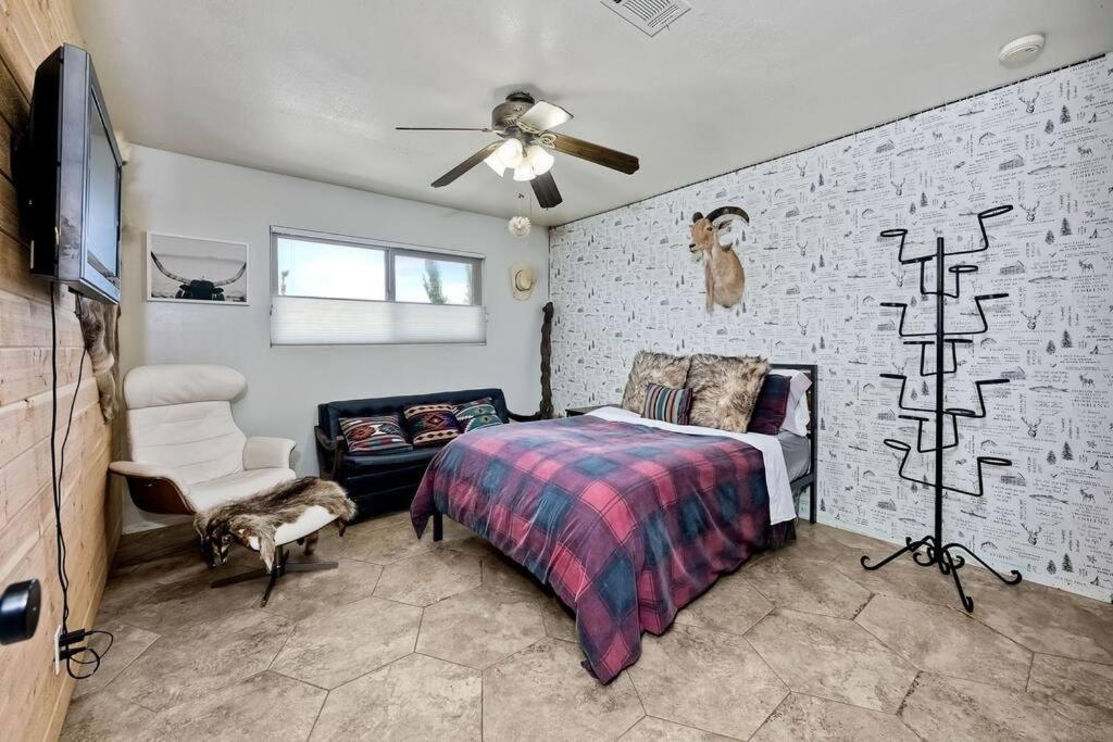 Three-Bedroom House photo 1
