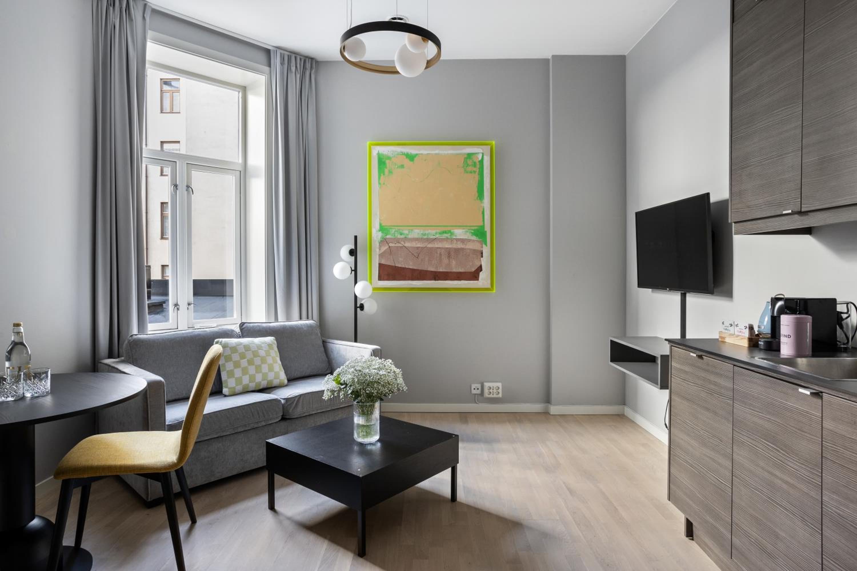 1 Bedroom Apartment with Sofa Bed
