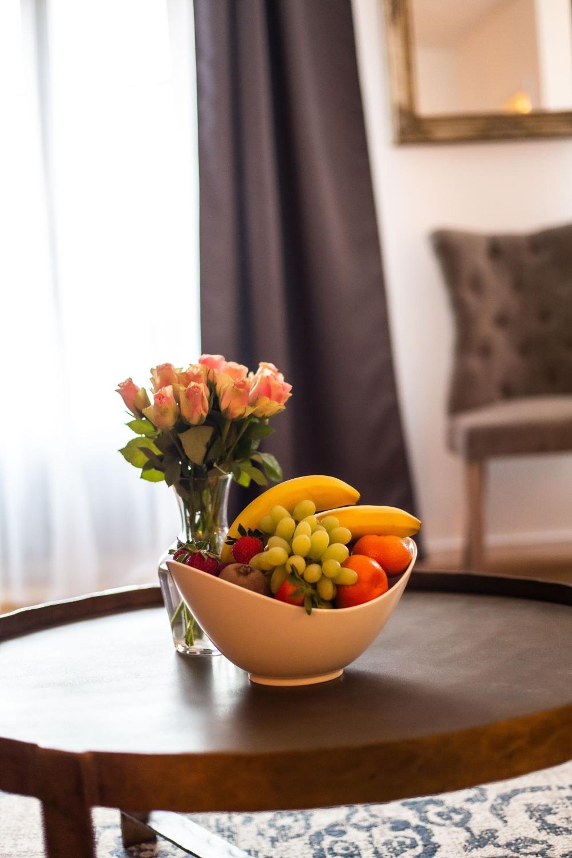 Superior King Room - Photo 5