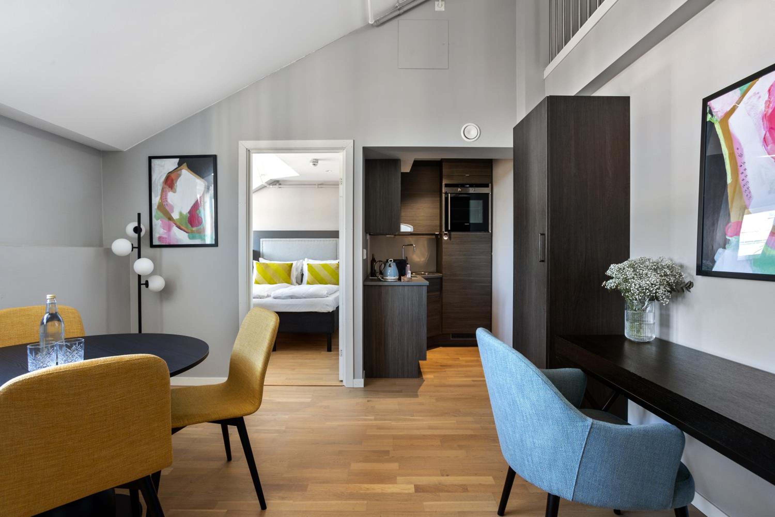 Large 1 Bedroom Apartment with Sofa Bed - Duplex