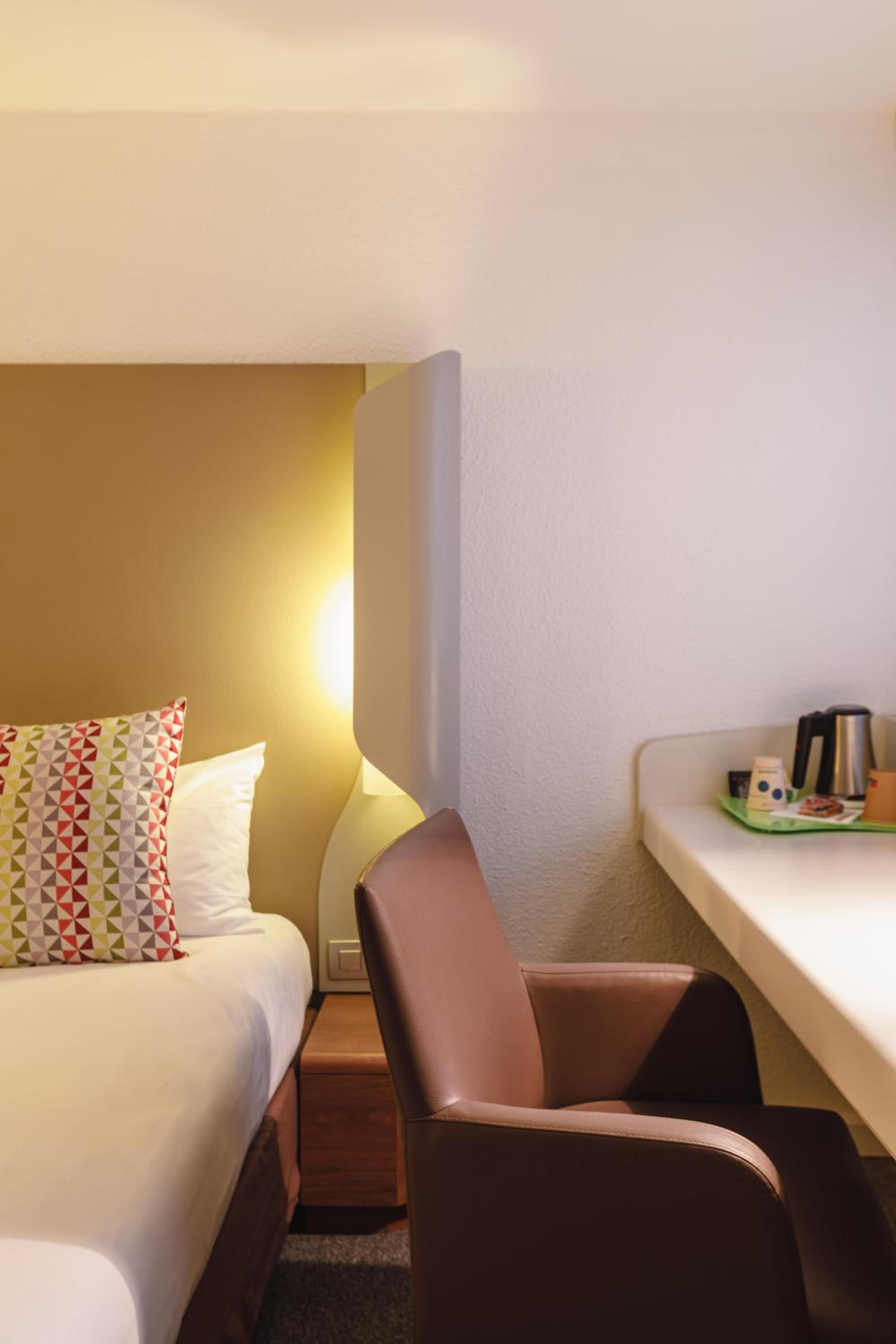 Standard Double Room - Photo 3