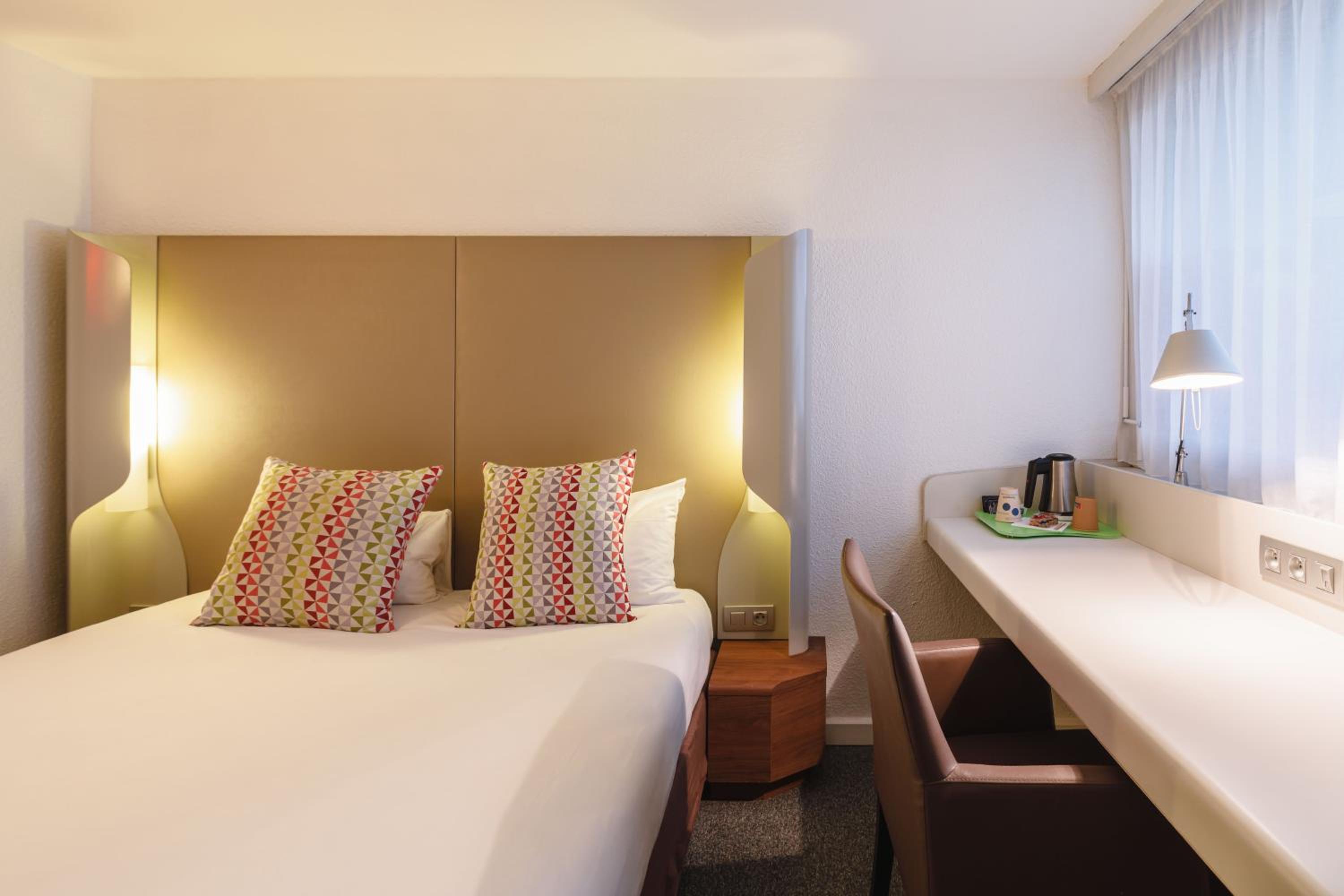 Standard Double Room - Photo 5