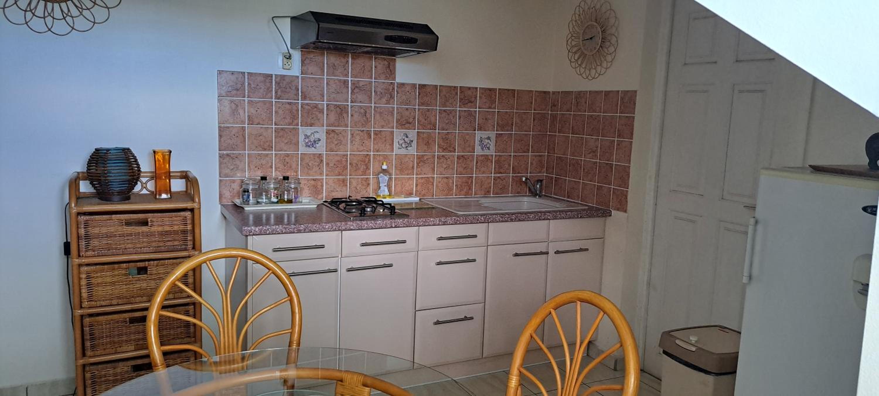 One-Bedroom Apartment - Photo 26