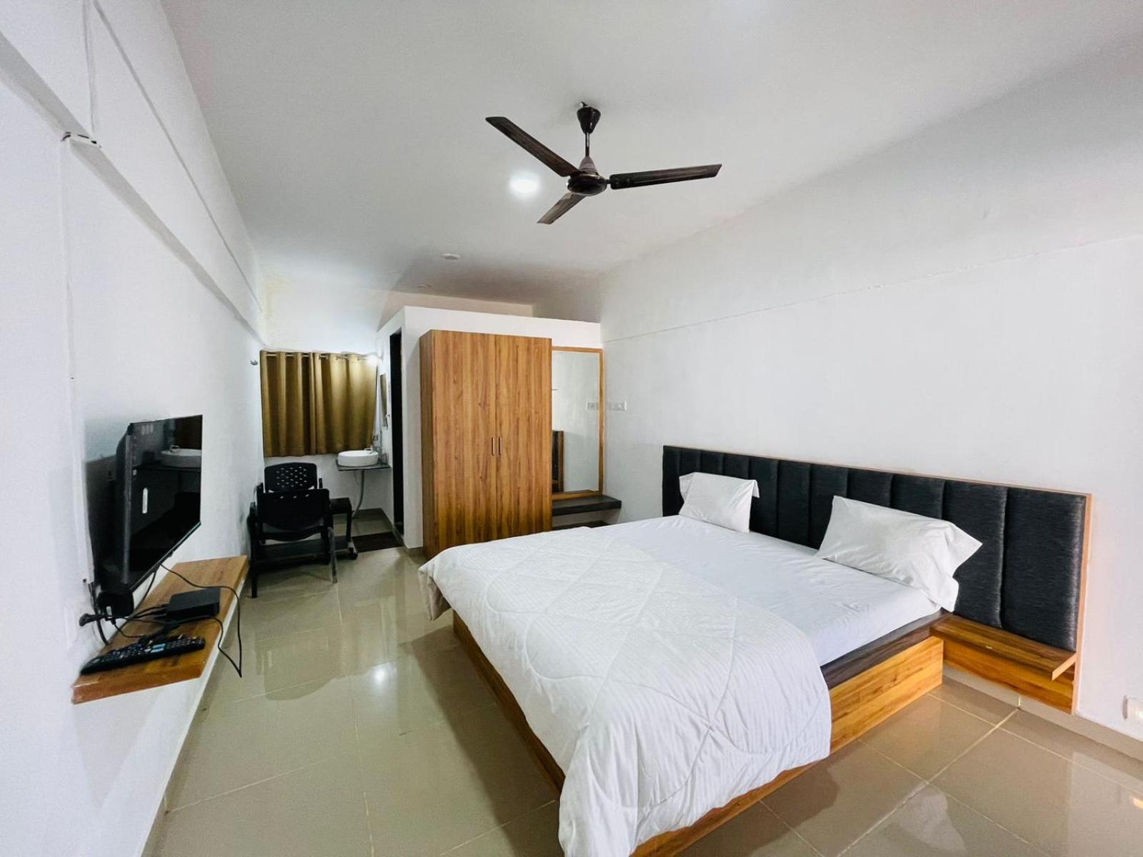 Deluxe Room - Photo 4