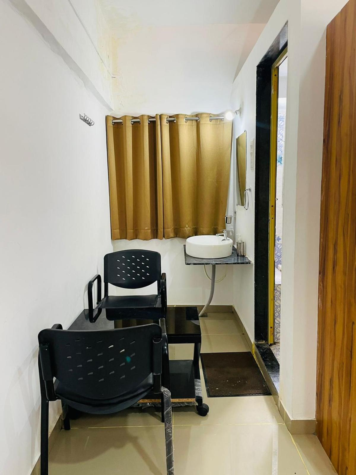 Deluxe Room - Photo 2