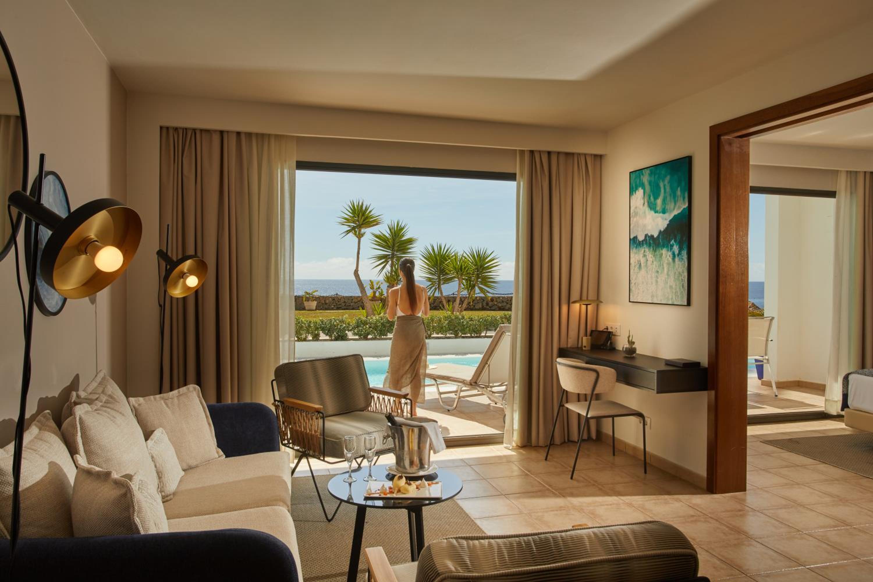 Suite Ocean View Swim Up Preferred Club