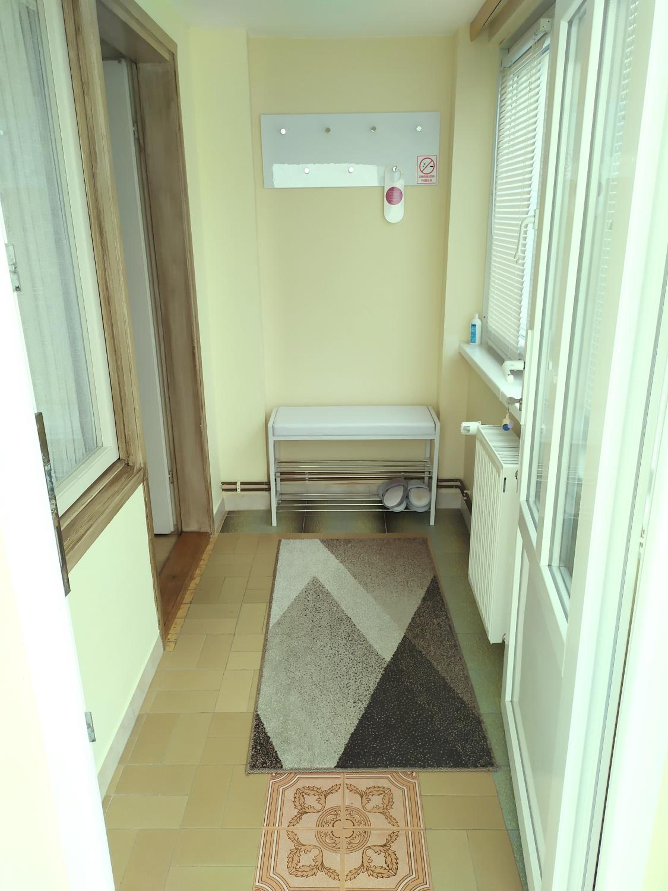 One-Bedroom Apartment - Photo 11