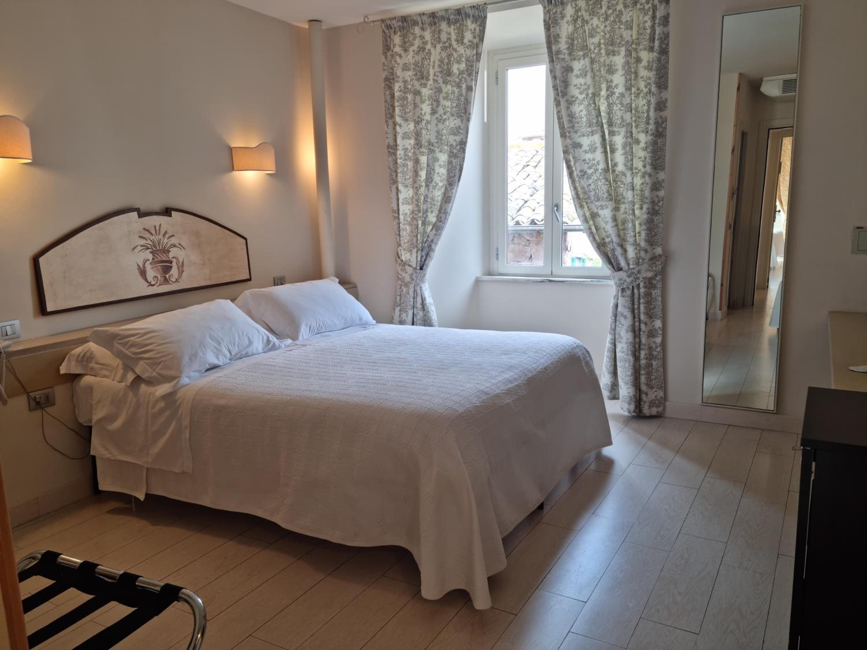 Large Double Room