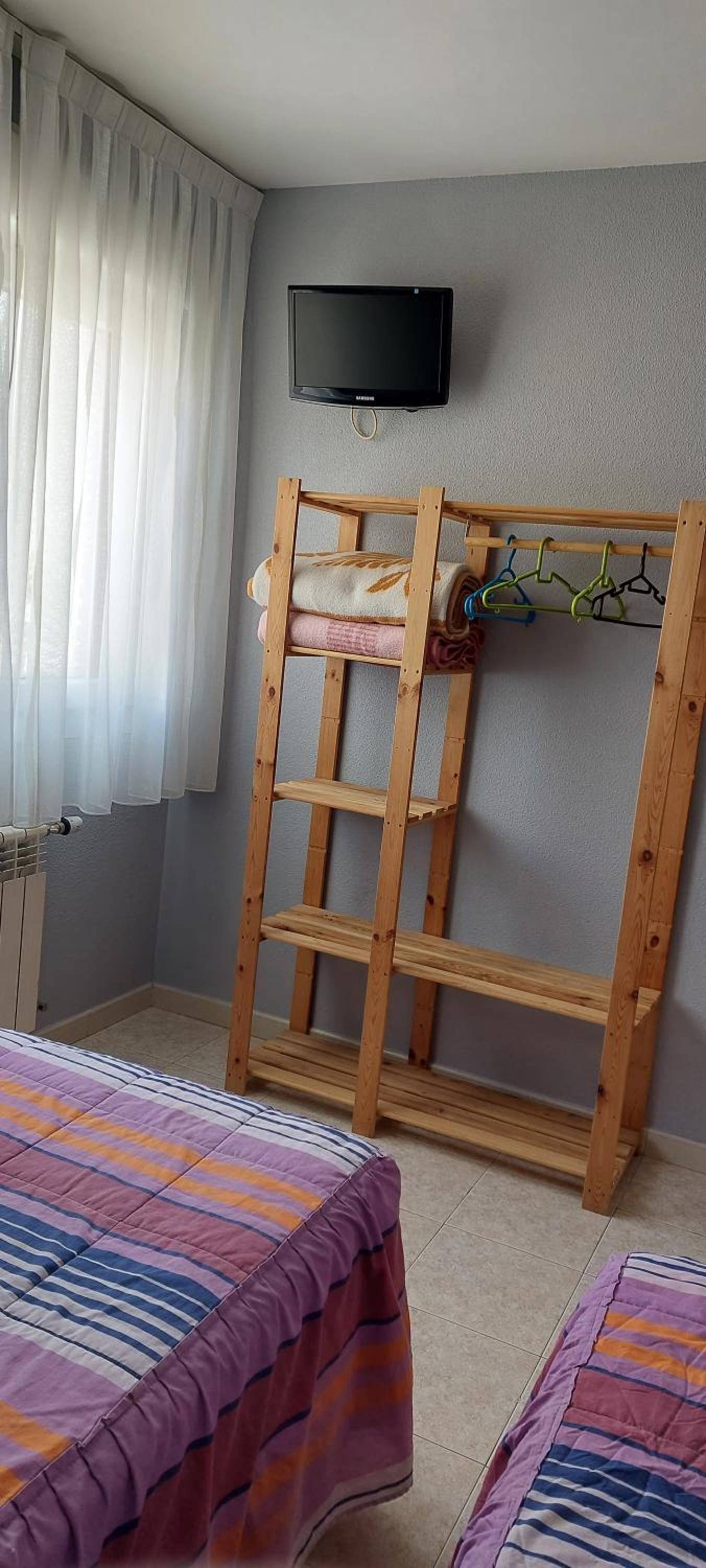 Double Room with Shared Bathroom photo 2
