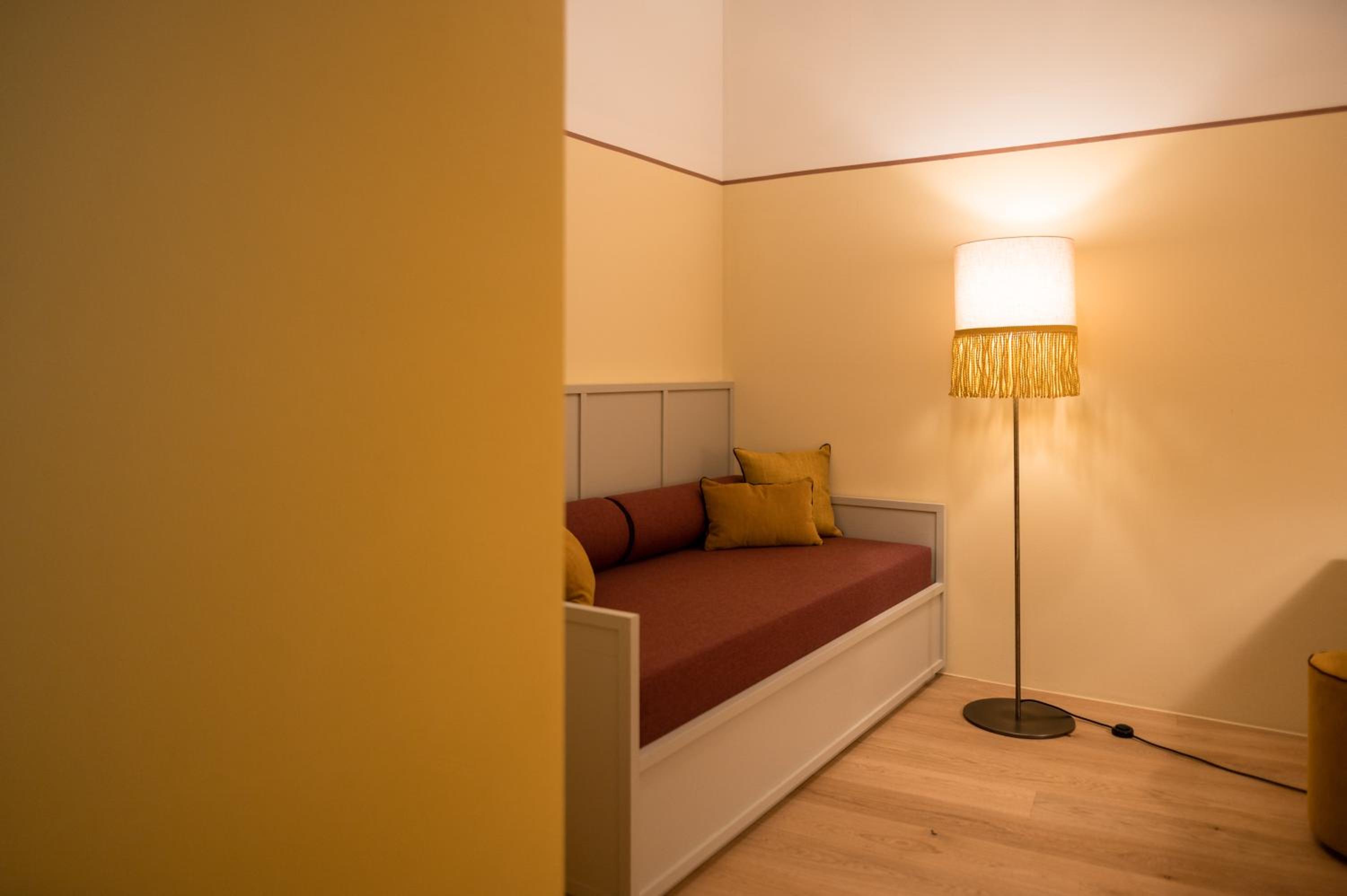 Deluxe Double Room with Bath photo 3