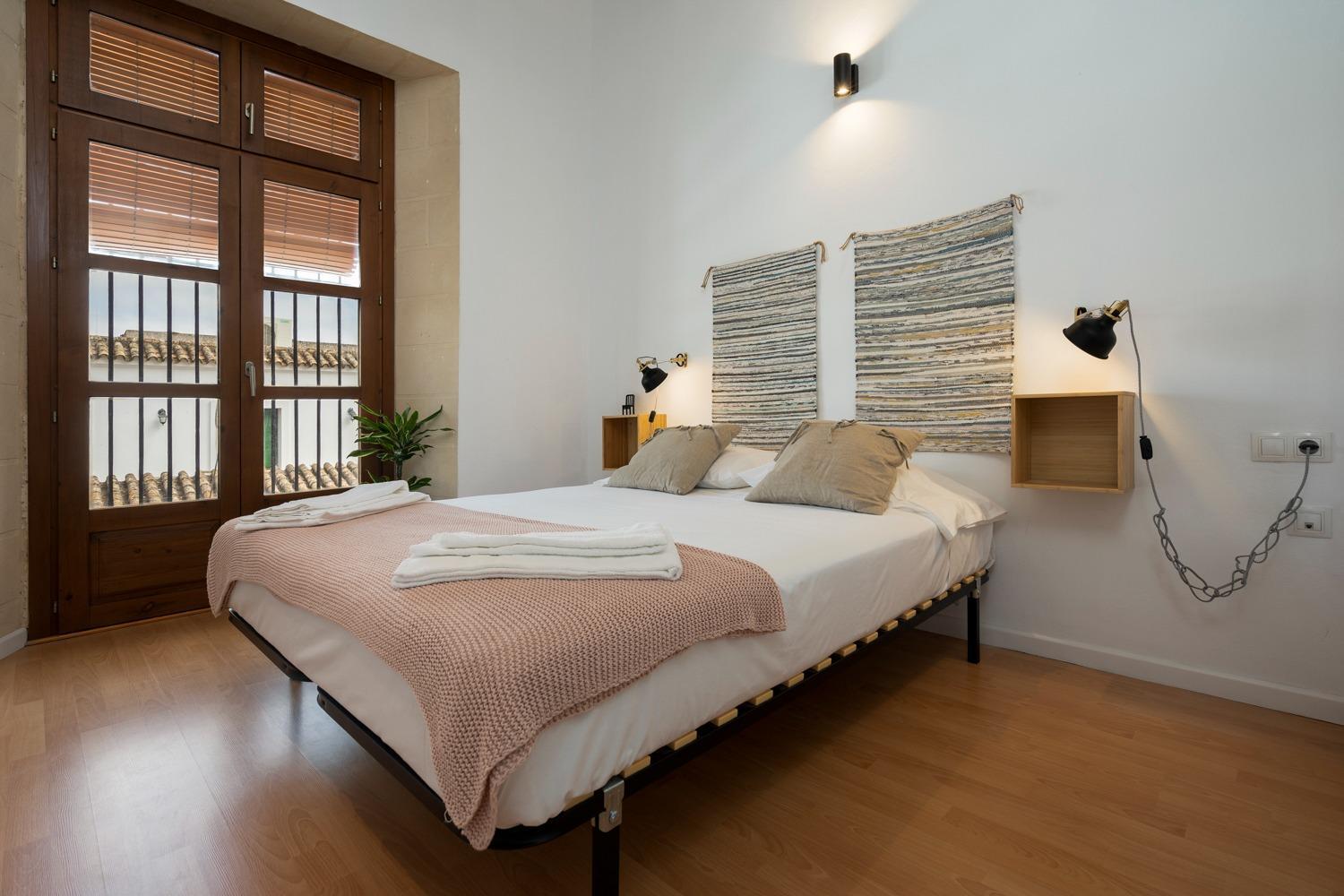 Apartamento con Balcón