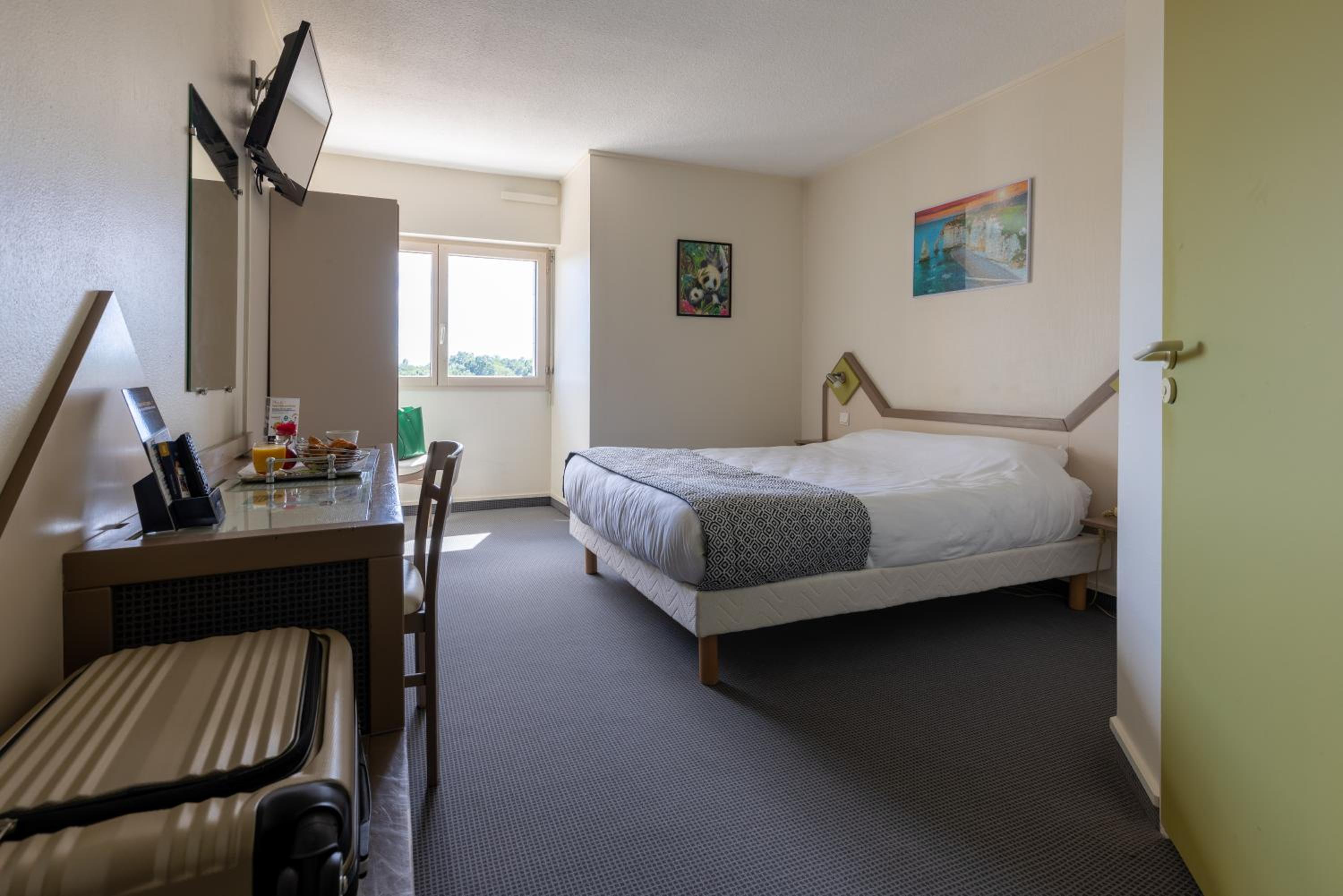 Standard Double Room photo 2
