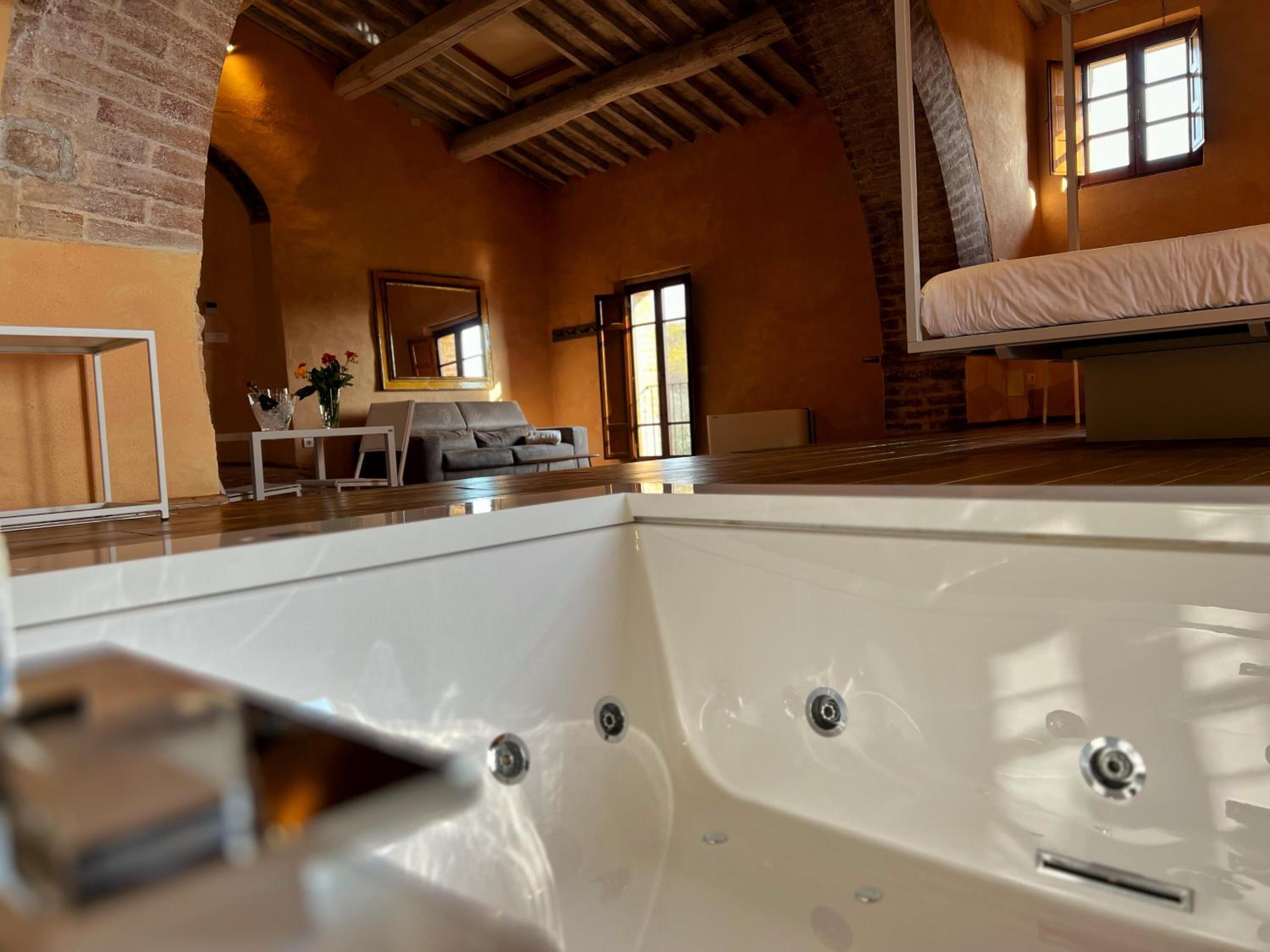 Loft - Photo 15