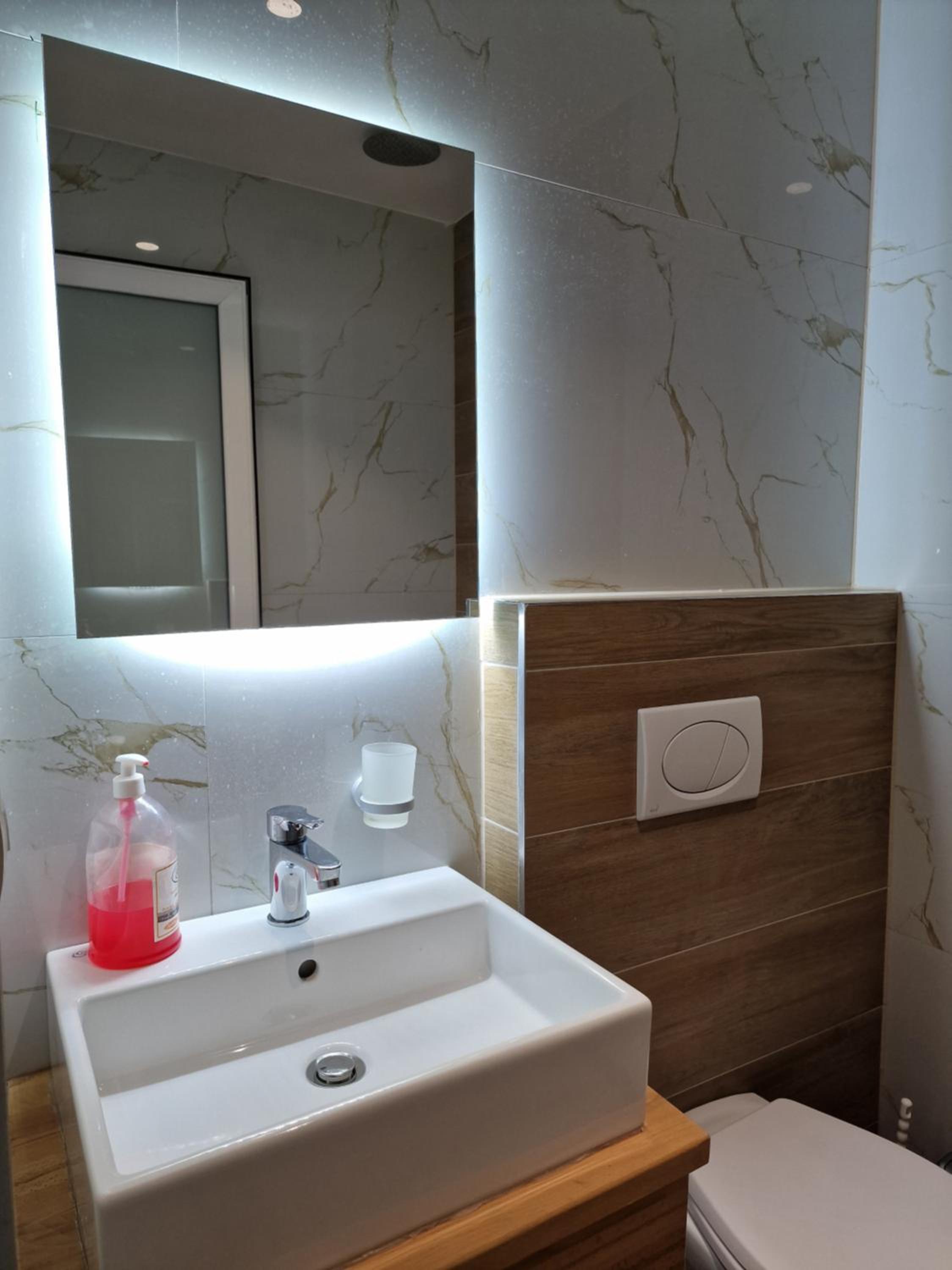 Deluxe Double Room With Balcony photo 3