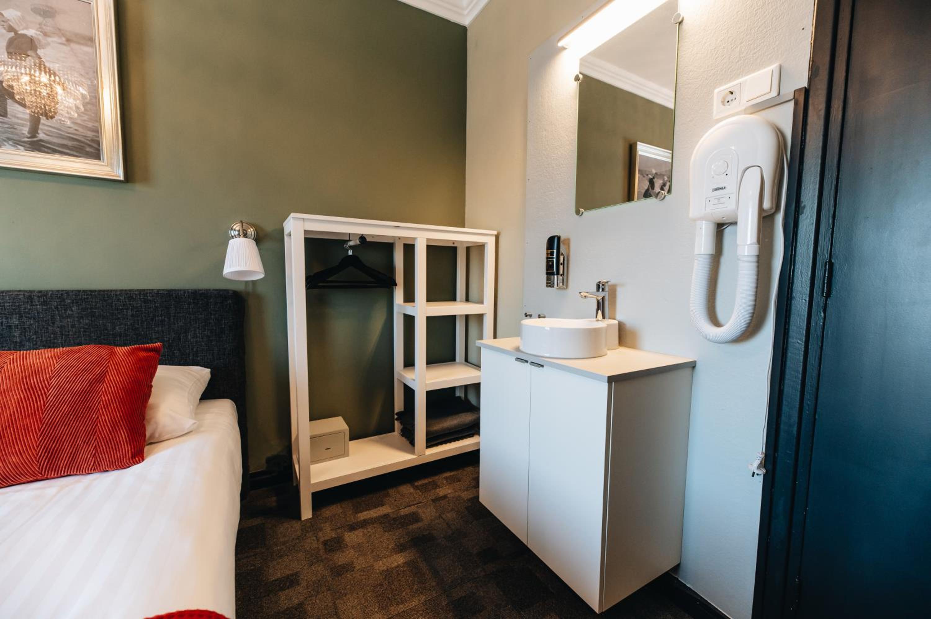 Double Room with Private External Bathroom