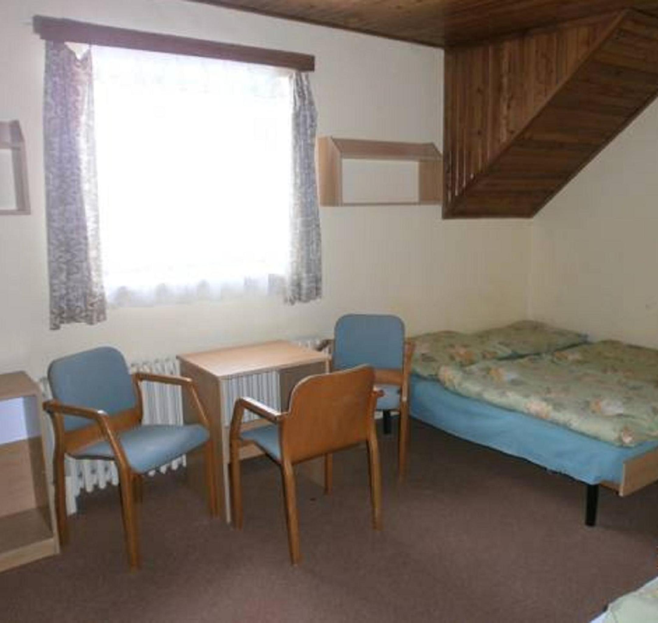 Quadruple Room with Private Bathroom photo 1