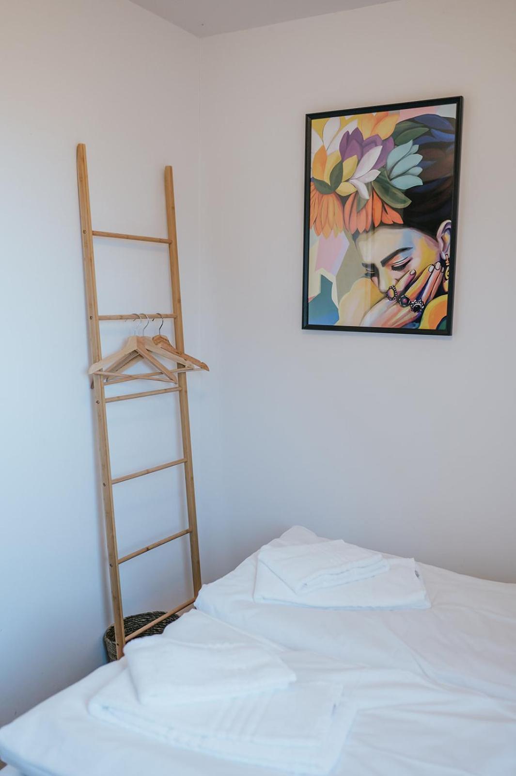 Double Room with Shared Bathroom photo 1