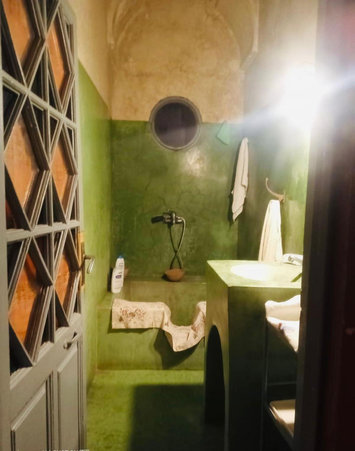 Triple Room with Private Bathroom - Photo 2
