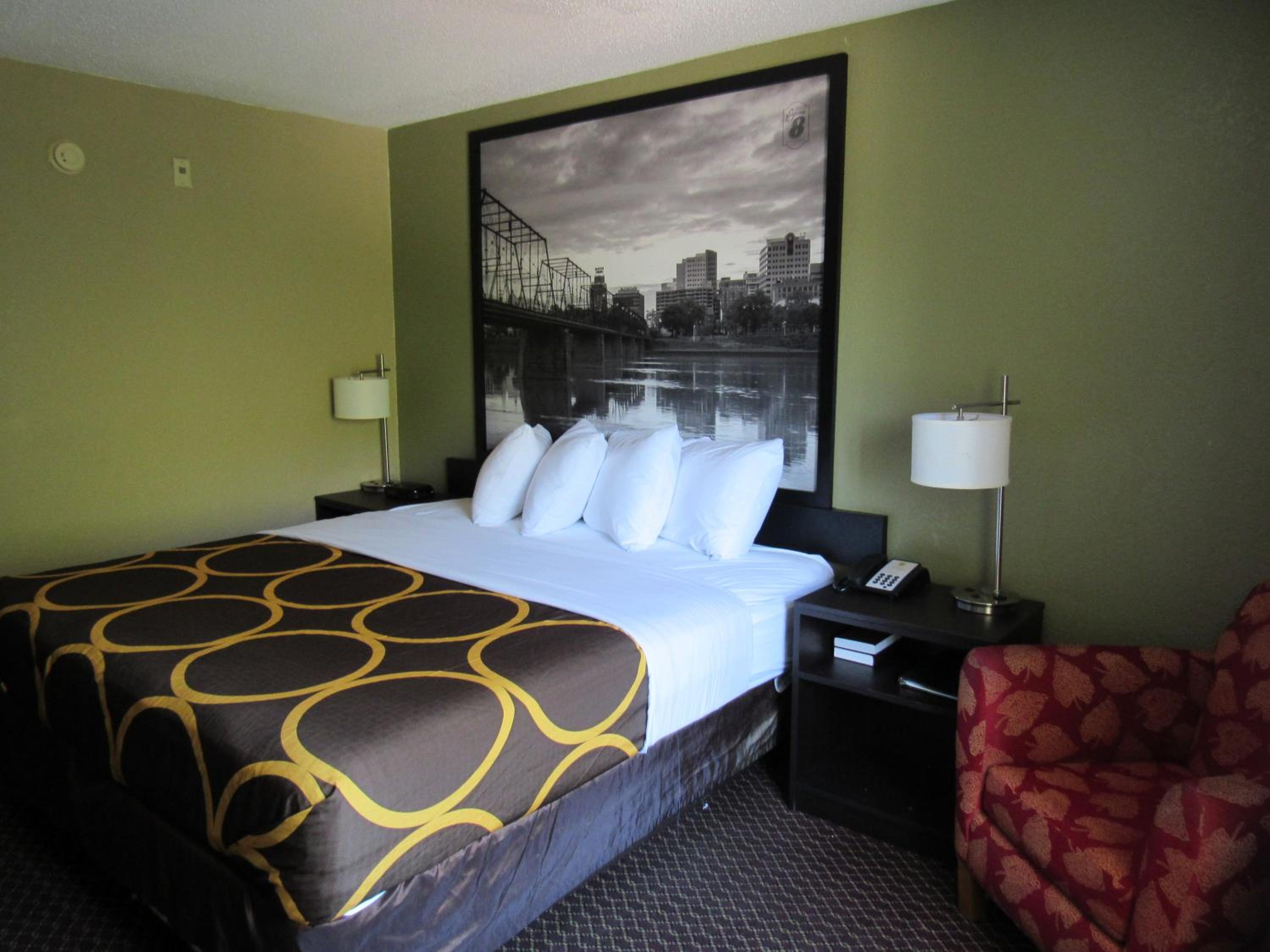 Super 8 by Wyndham New Cumberland, Photo 15