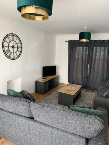 Three-Bedroom Bungalow photo 1