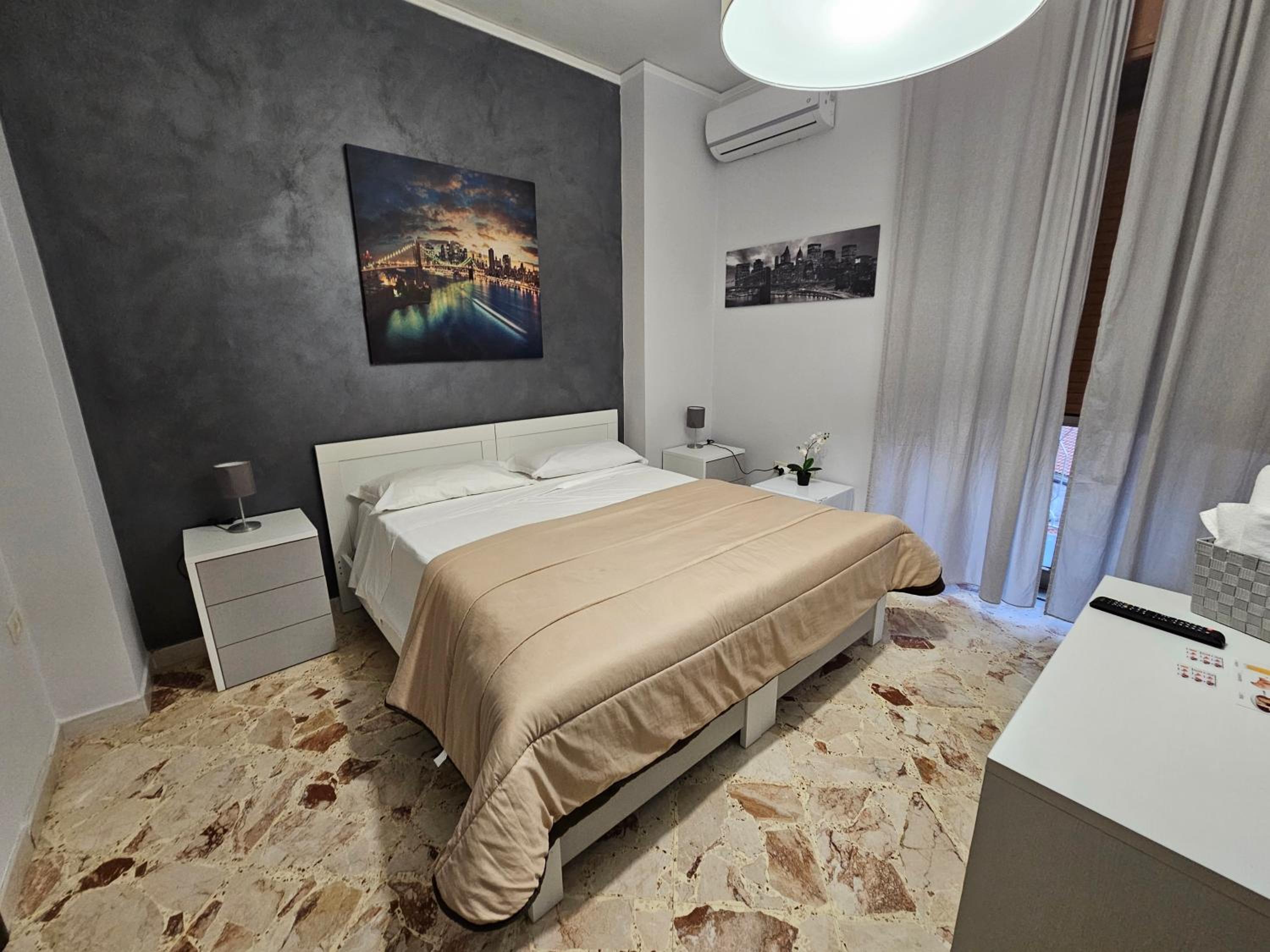 Double Room with Private Bathroom photo 1