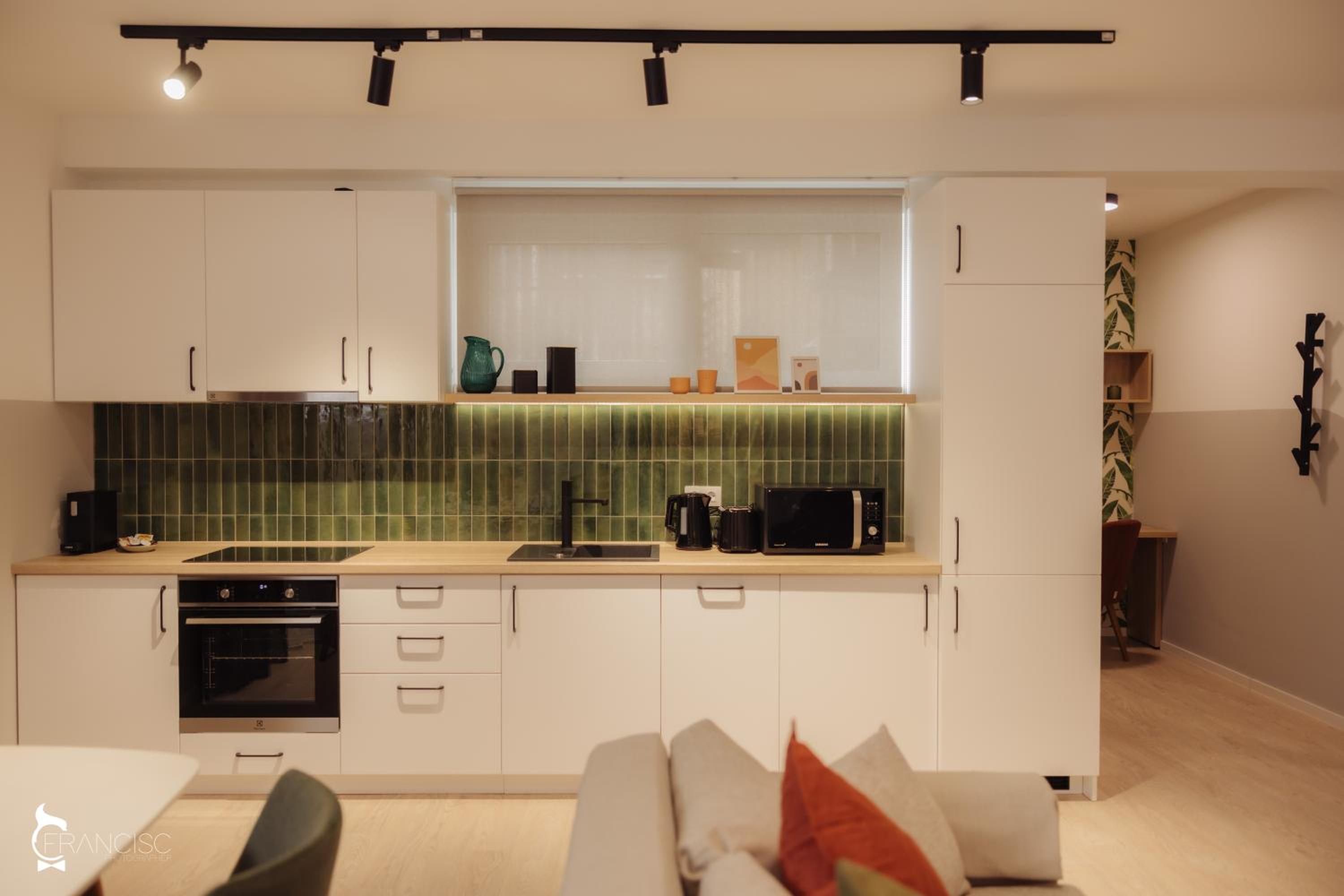 One-Bedroom Apartment - Photo 11