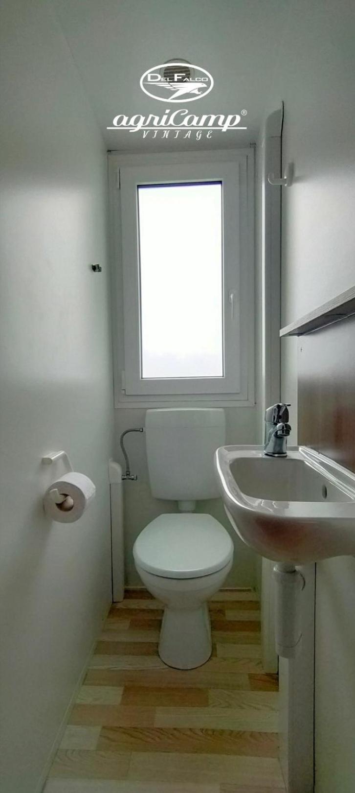 Mobile Home photo 3