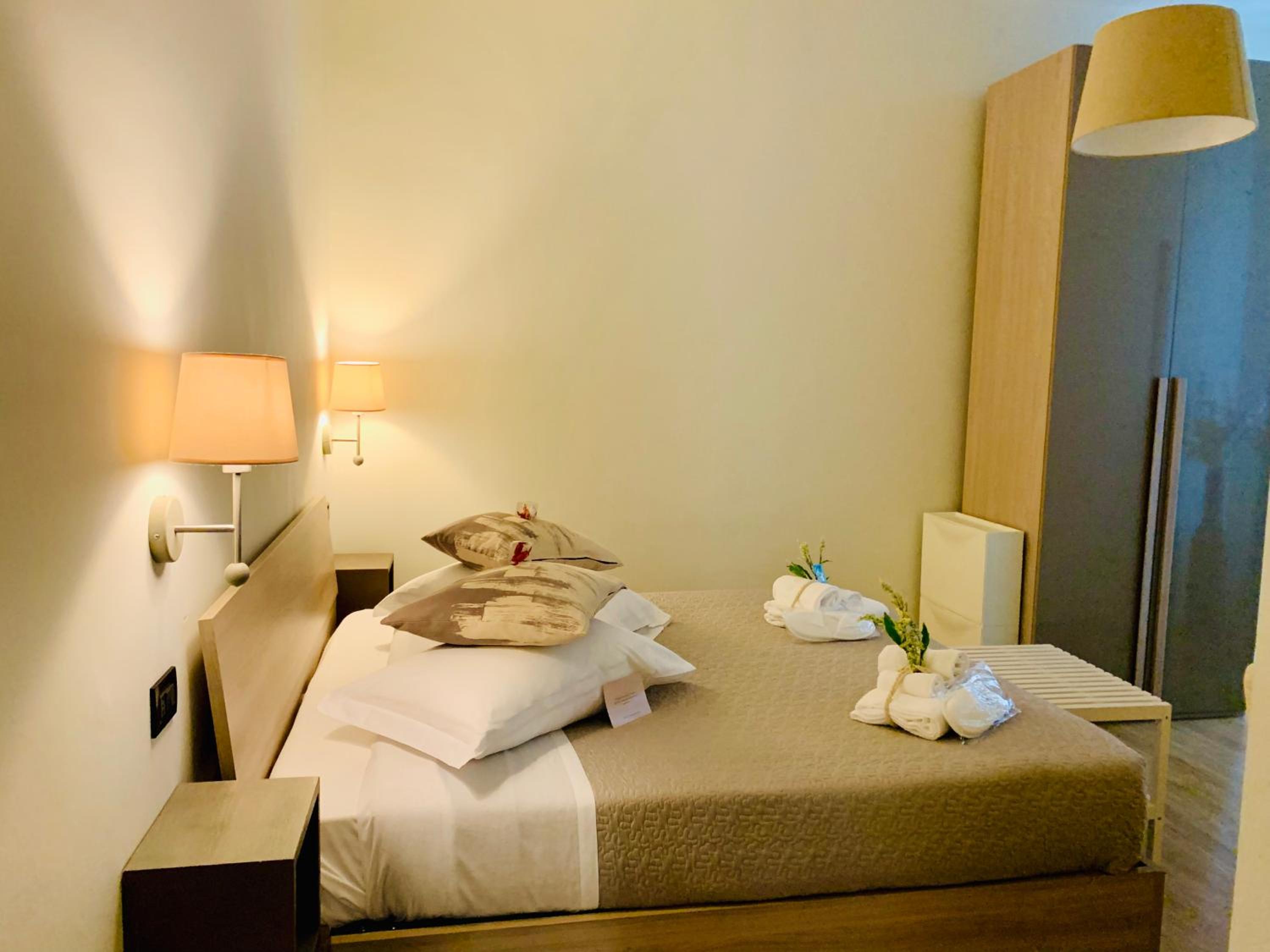 Double Room - Photo 4