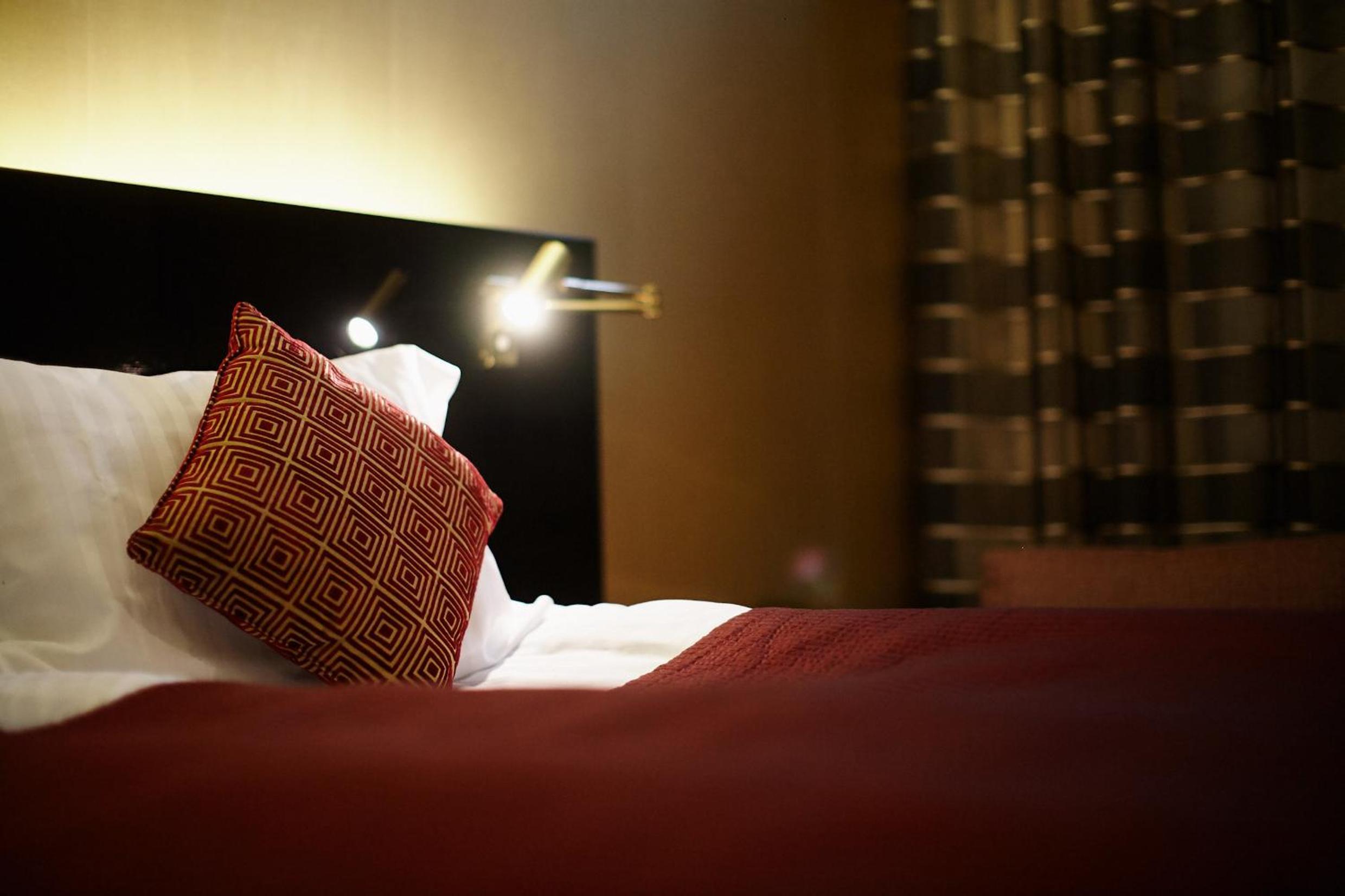 Suite - Photo 15