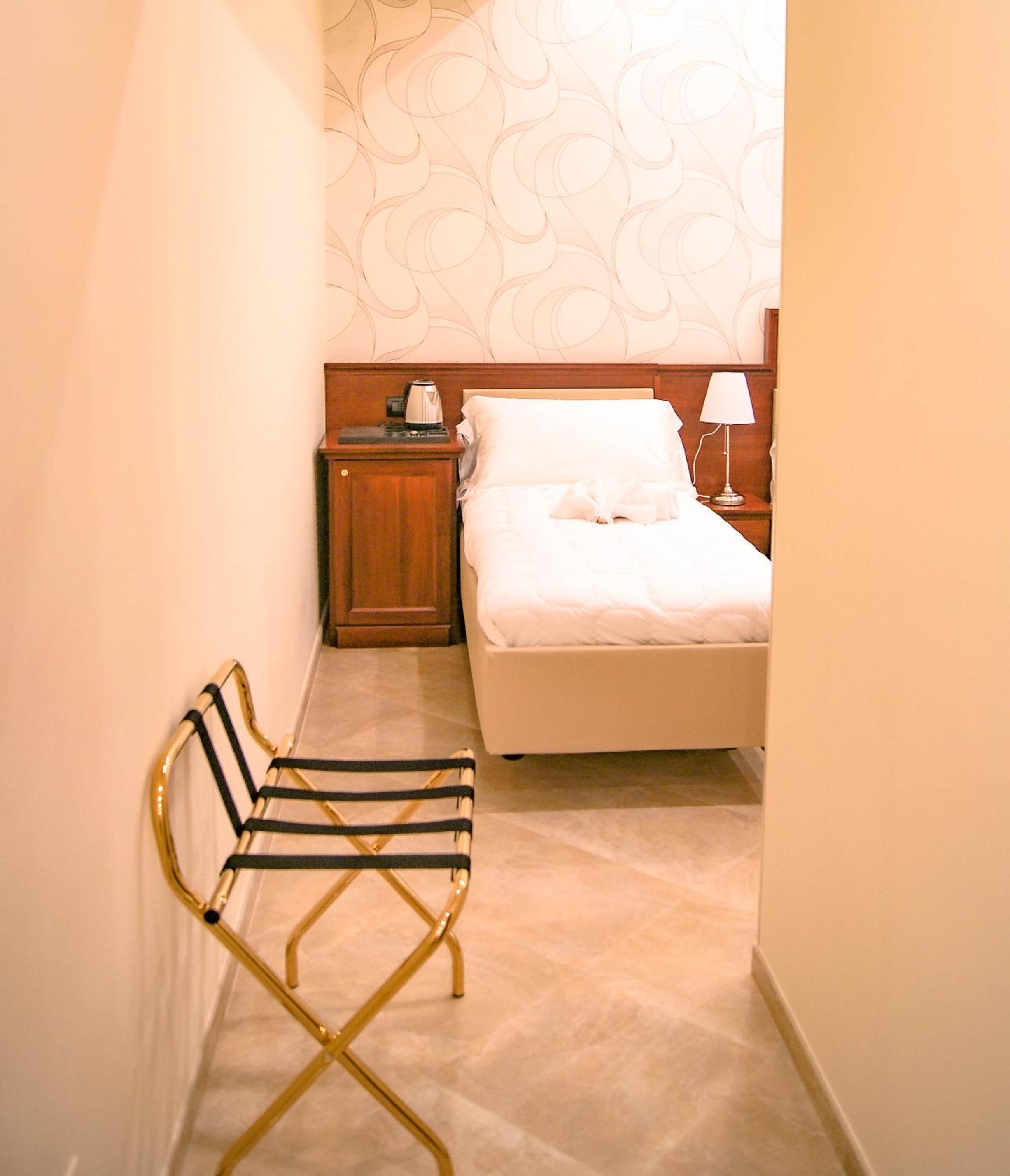 Triple Room with Balcony photo 3