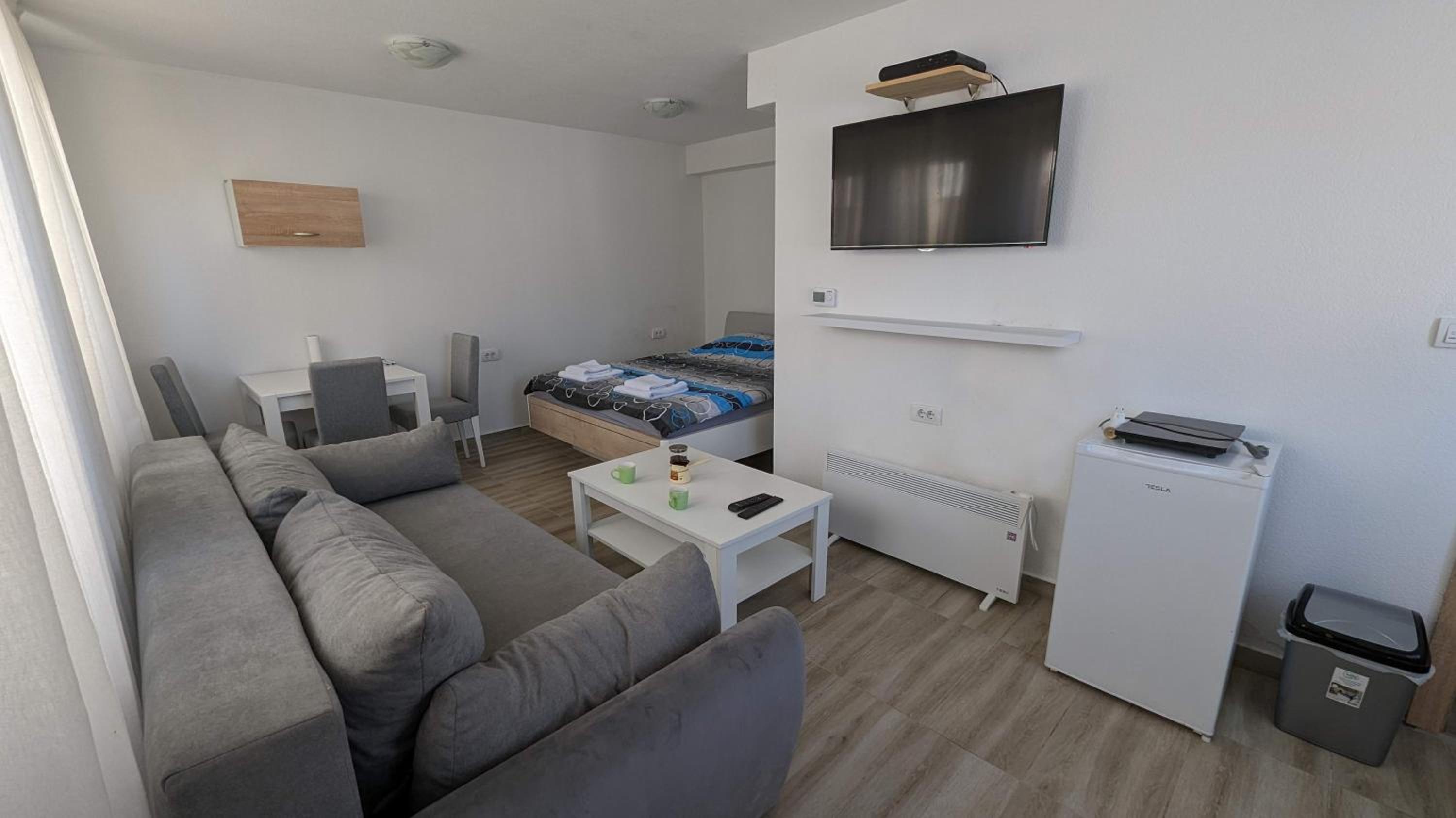 Apartment photo 1