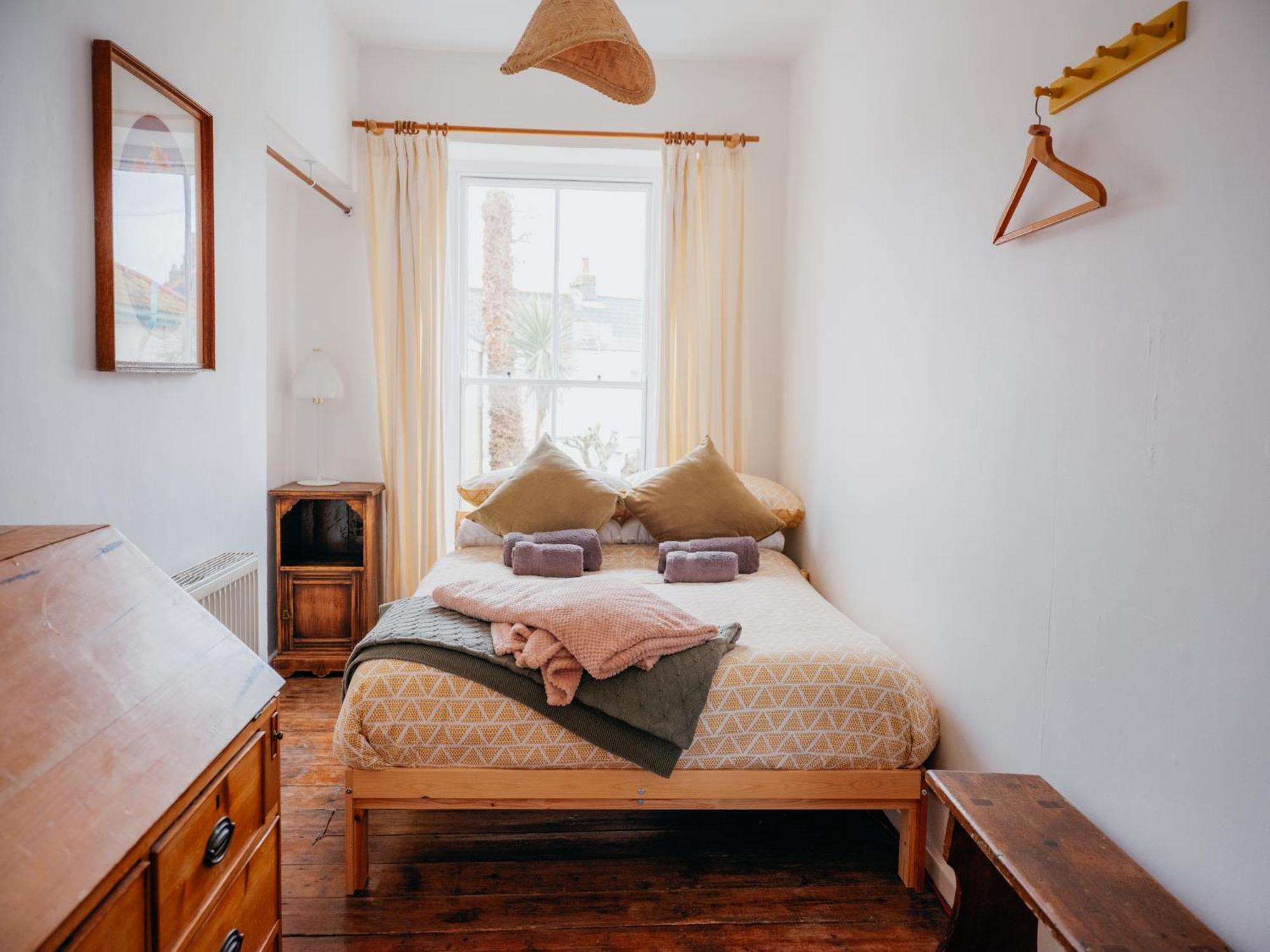 Three-Bedroom House photo 1