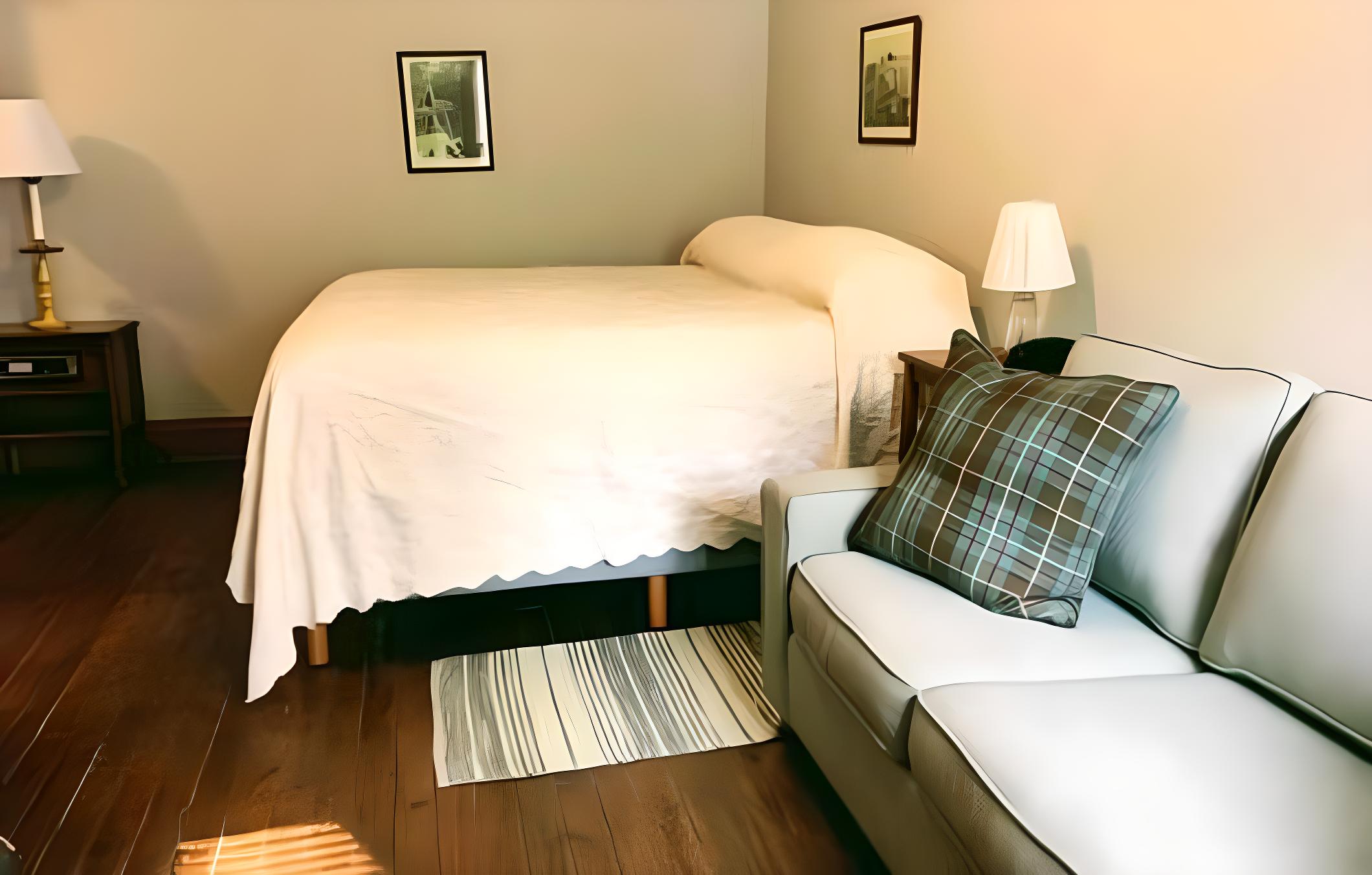 Standard King Room photo 2