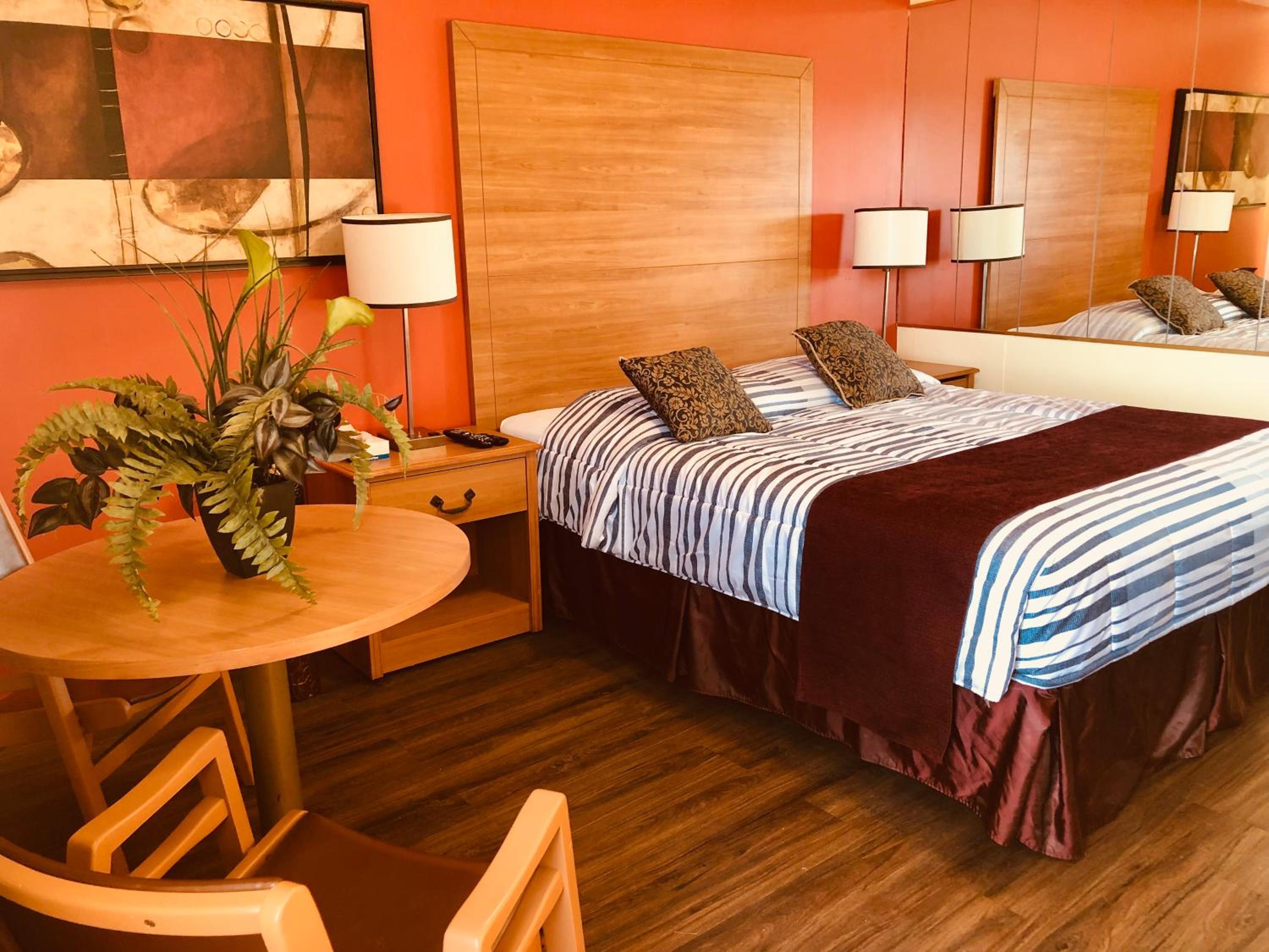 Queen Room