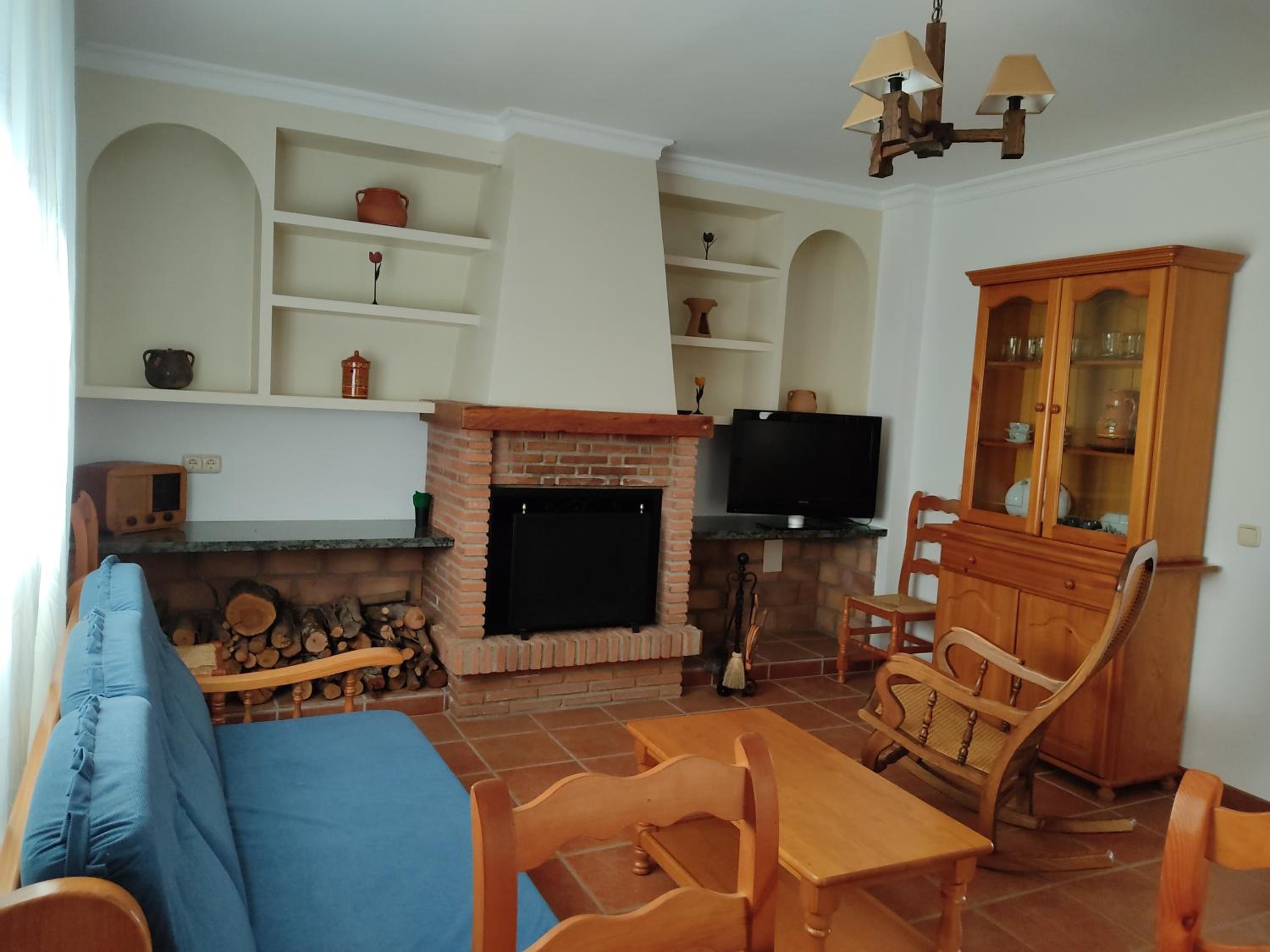 Three-Bedroom House photo 3