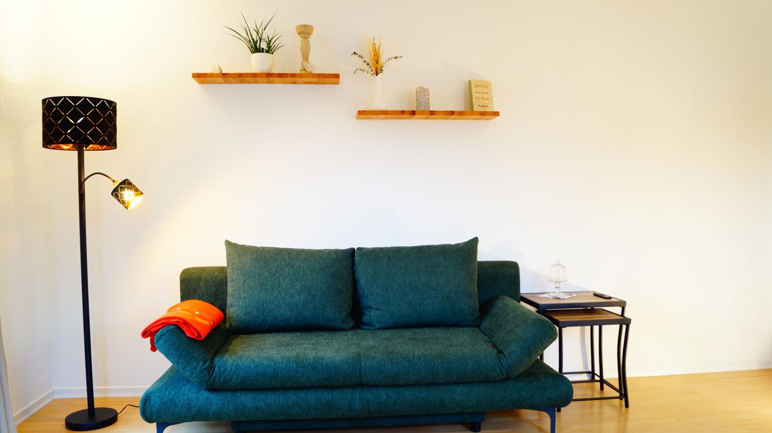 One-Bedroom Apartment photo 1