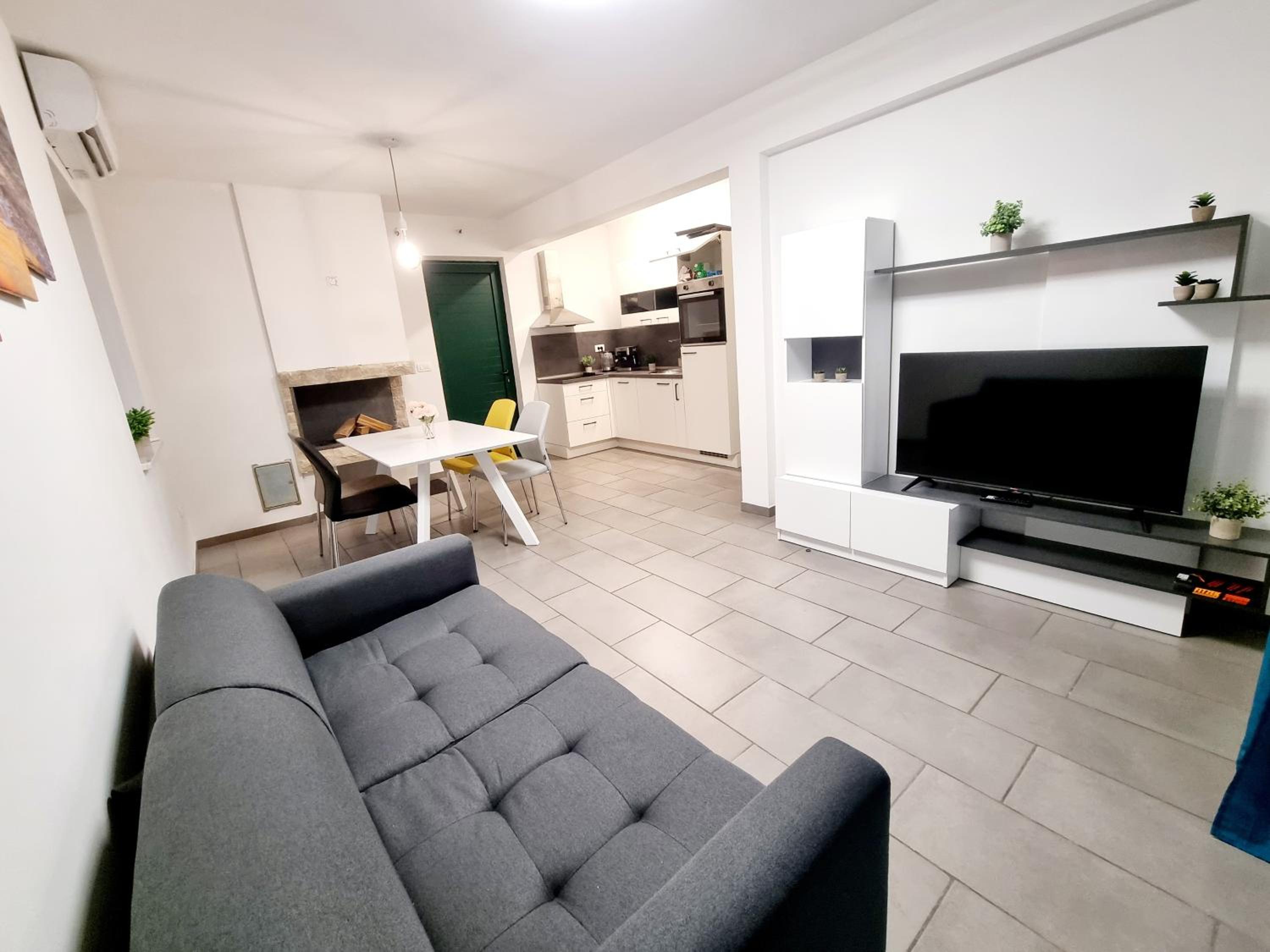 One-Bedroom Apartment