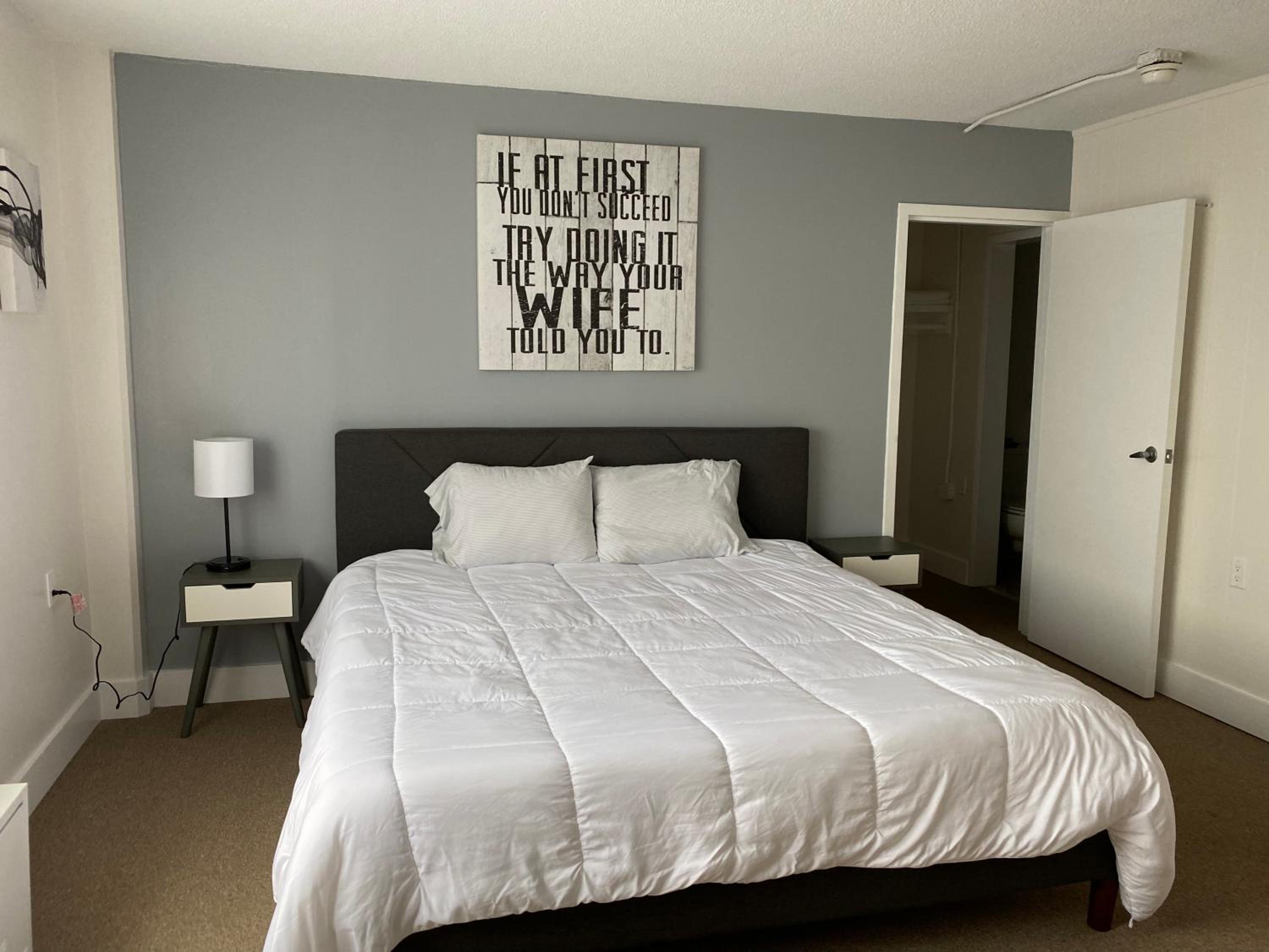Studio Apartment photo 1