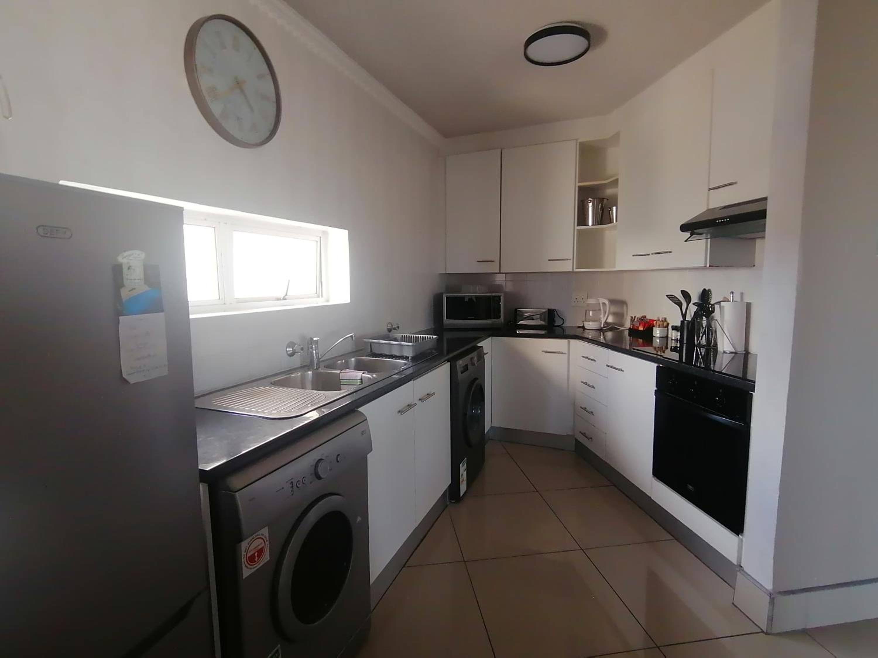 Two-Bedroom Apartment - Photo 17
