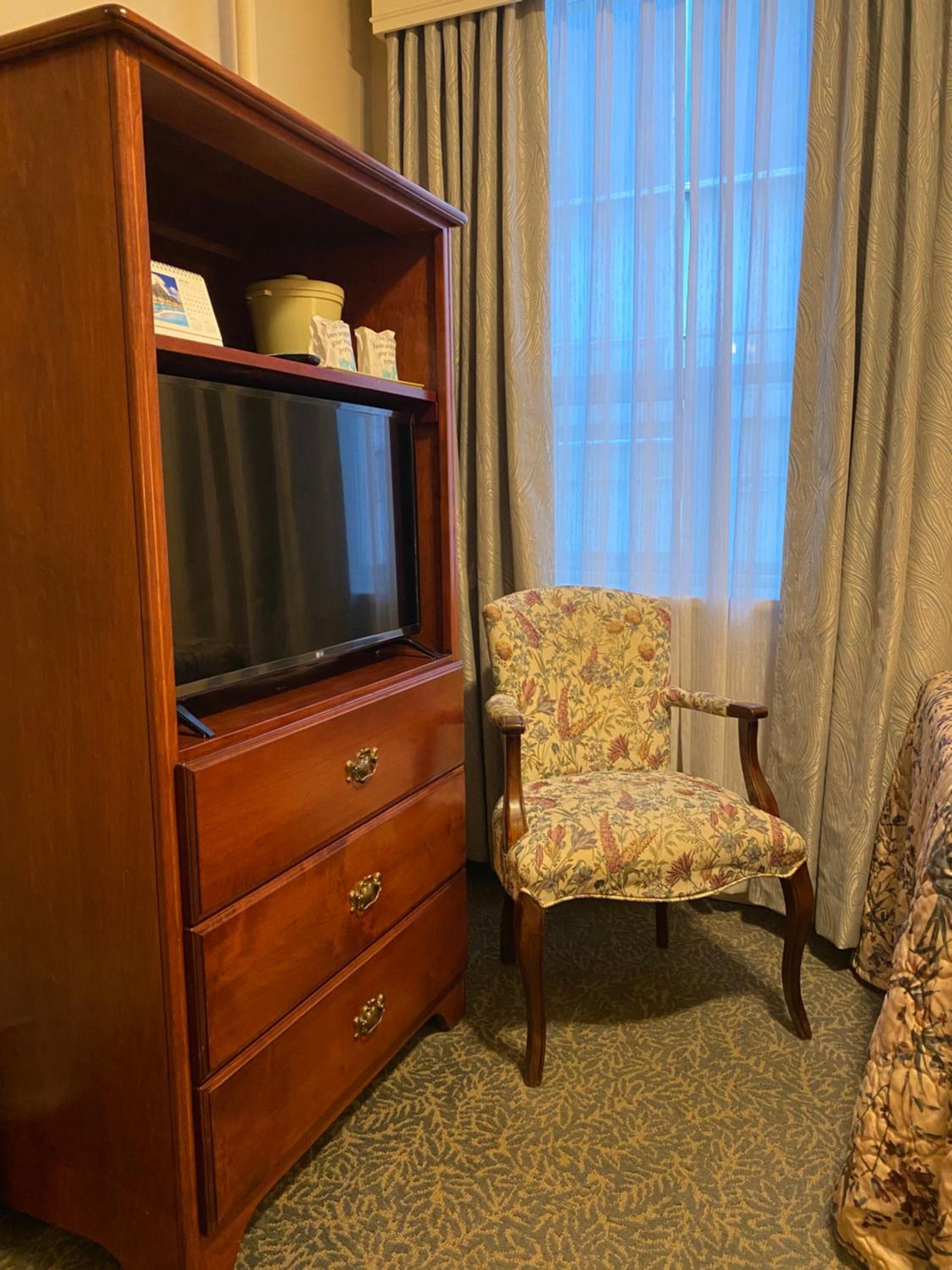 Standard Twin Room - Photo 3