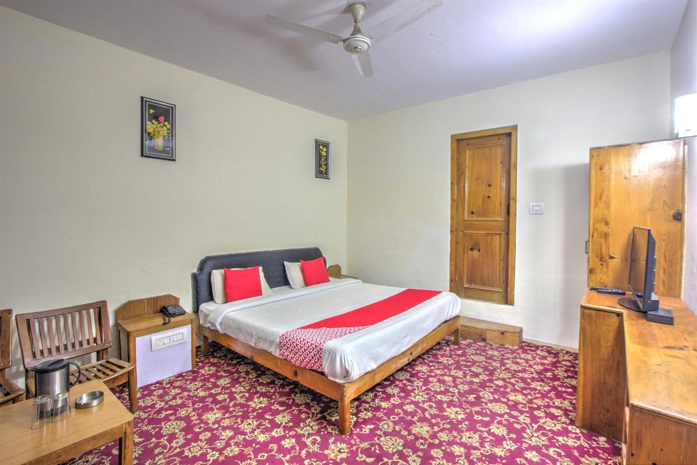 Classic Triple Room - Photo 2