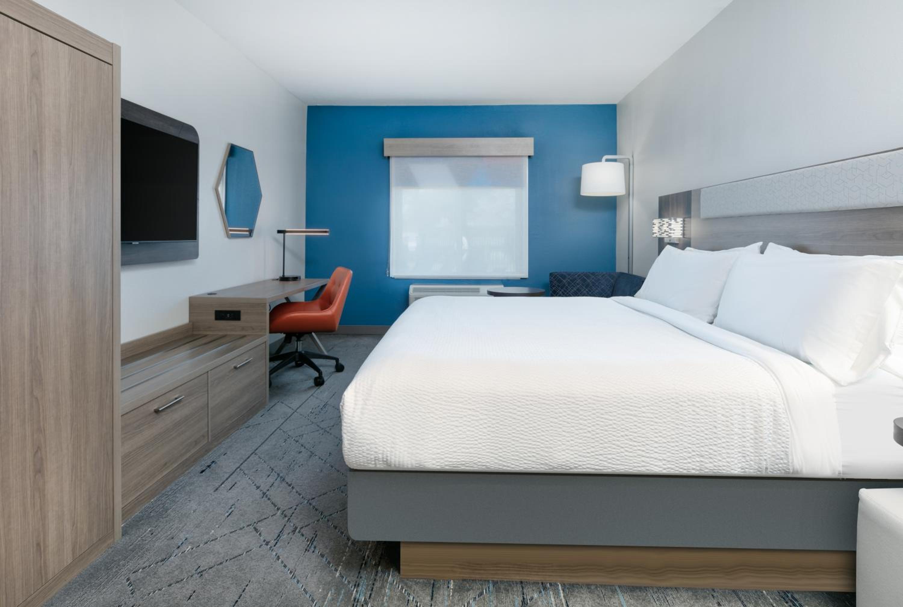 Standard King Room - Photo 1