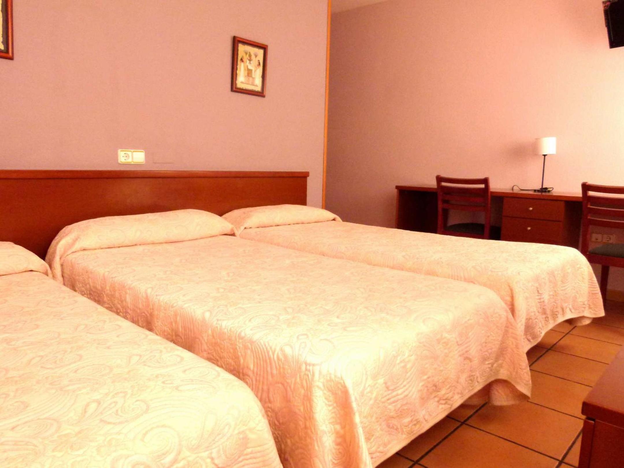 Triple Room photo 2