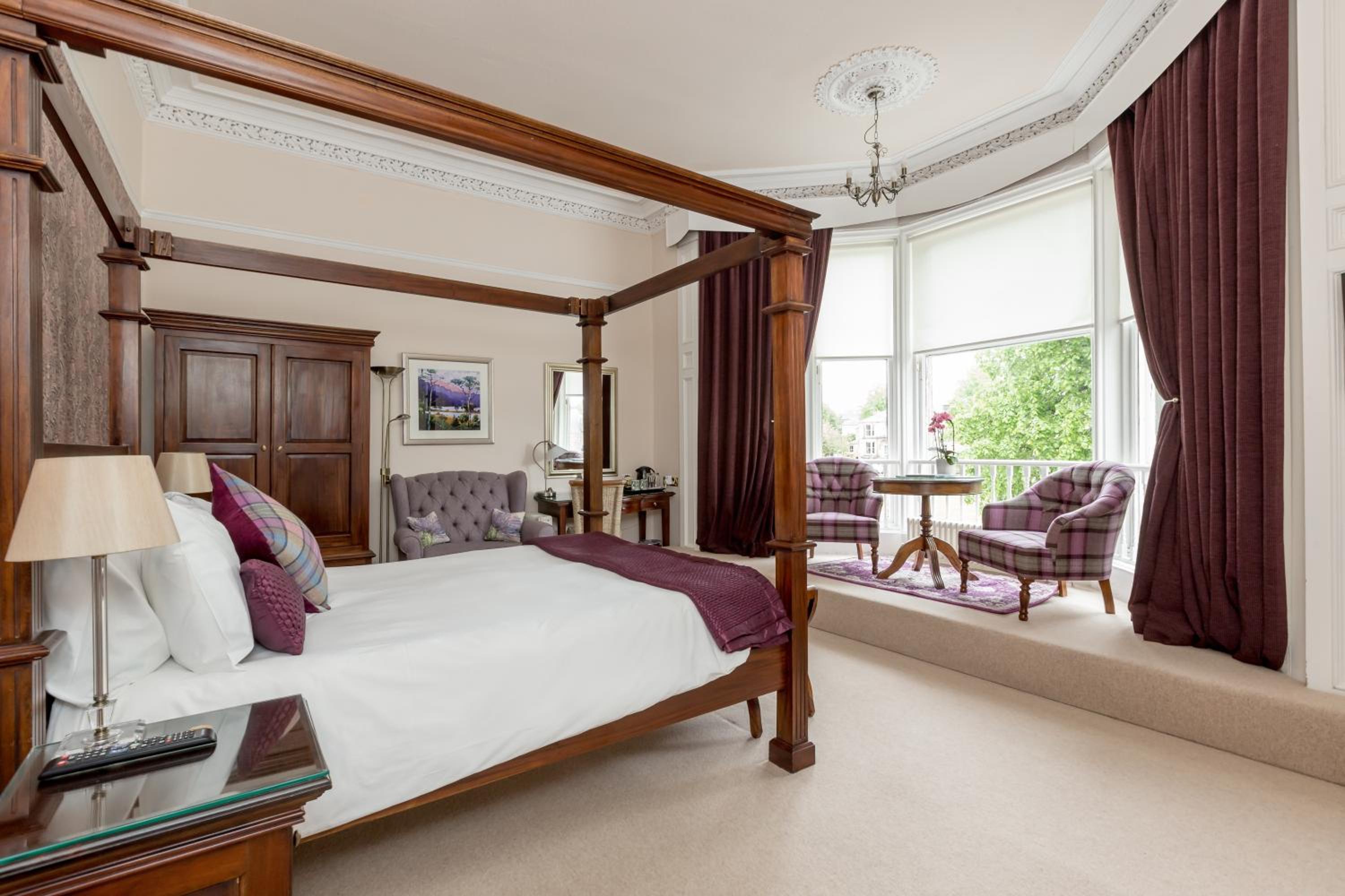 Superior Double Room with Four Poster Bed