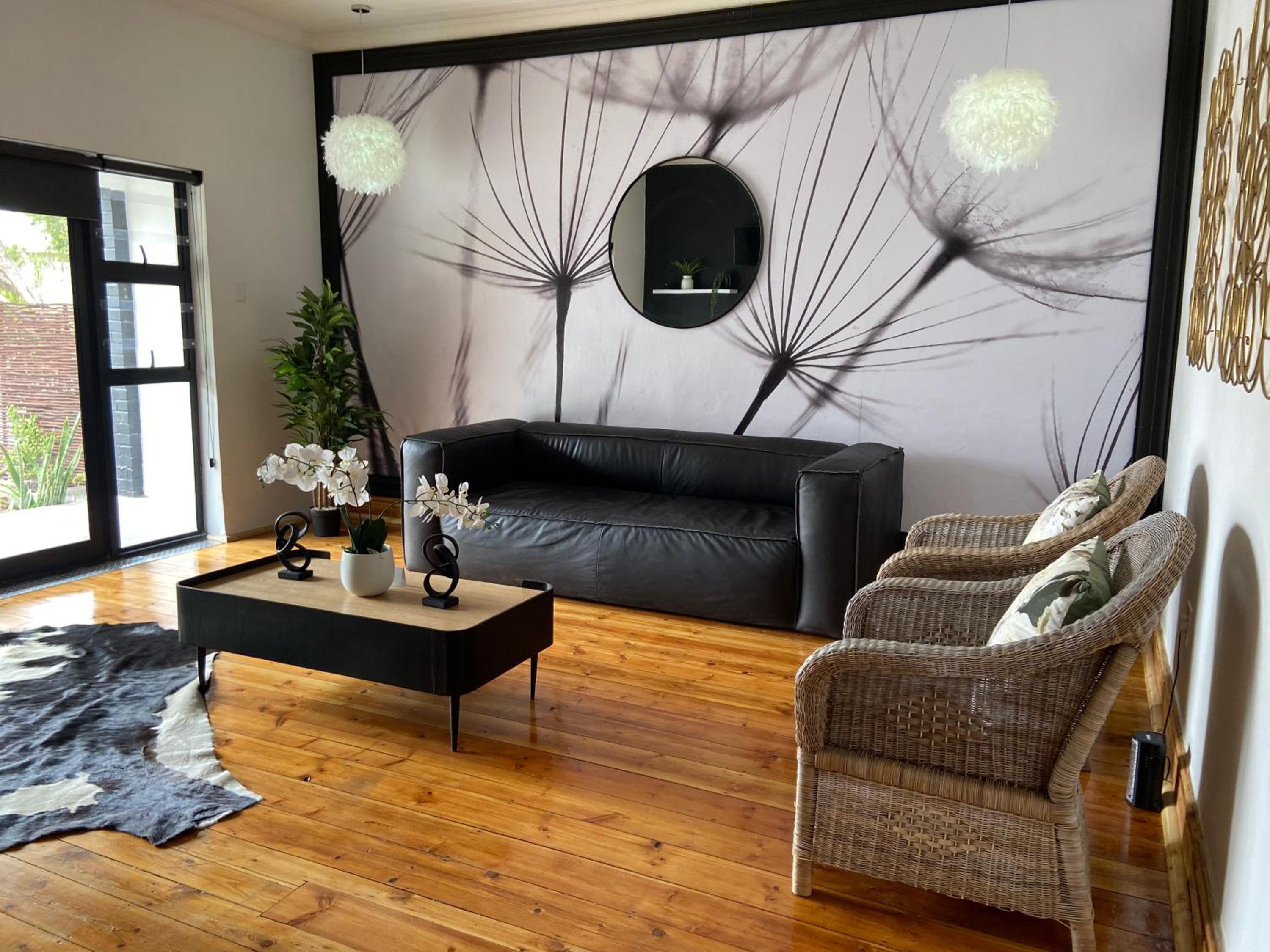 Three-Bedroom Apartment photo 1
