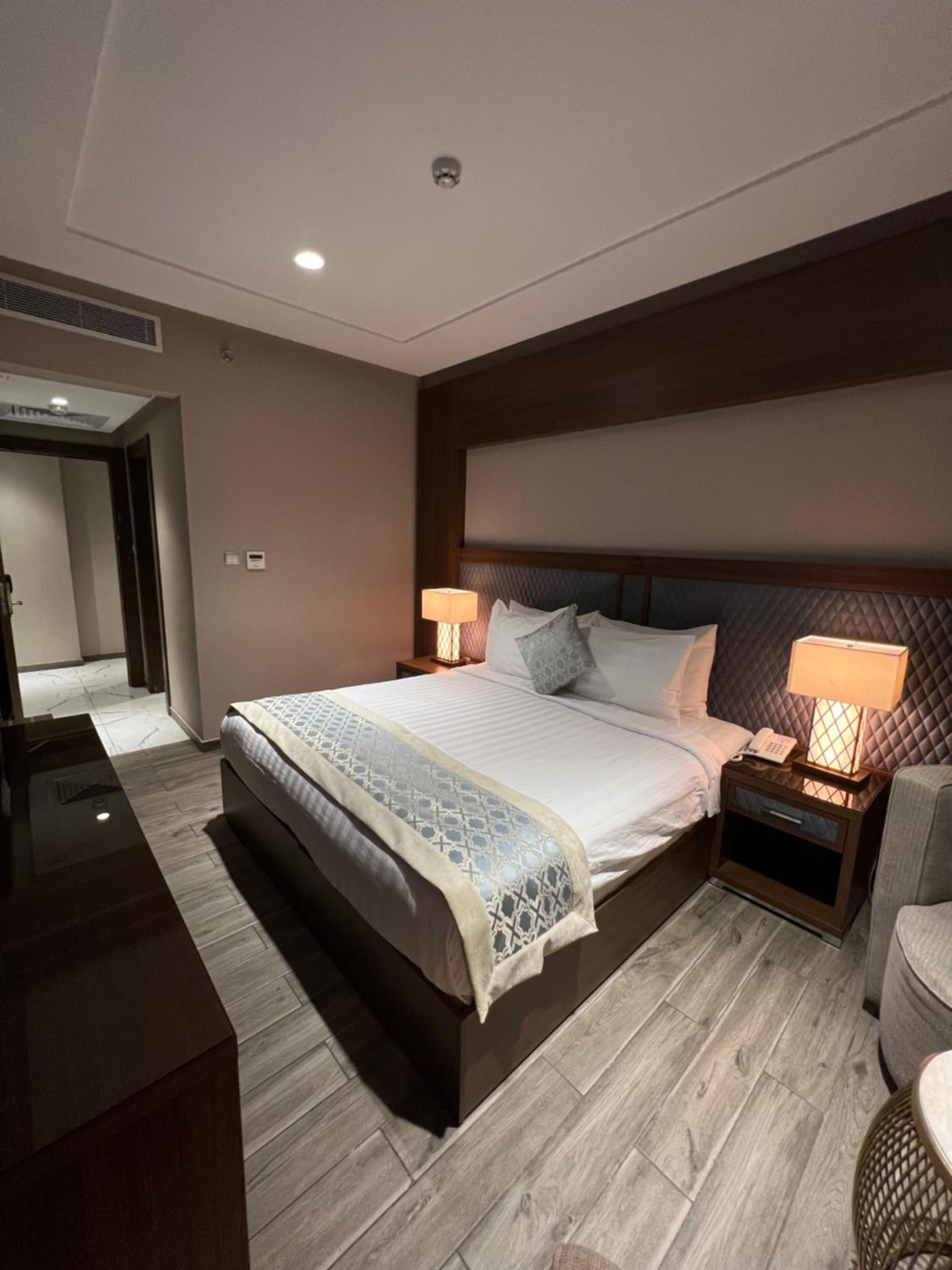 Double Room - Photo 2